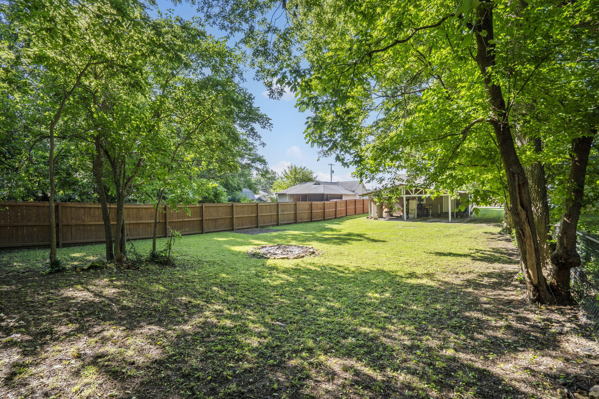 1117 East Locust Street Property Photo 21
