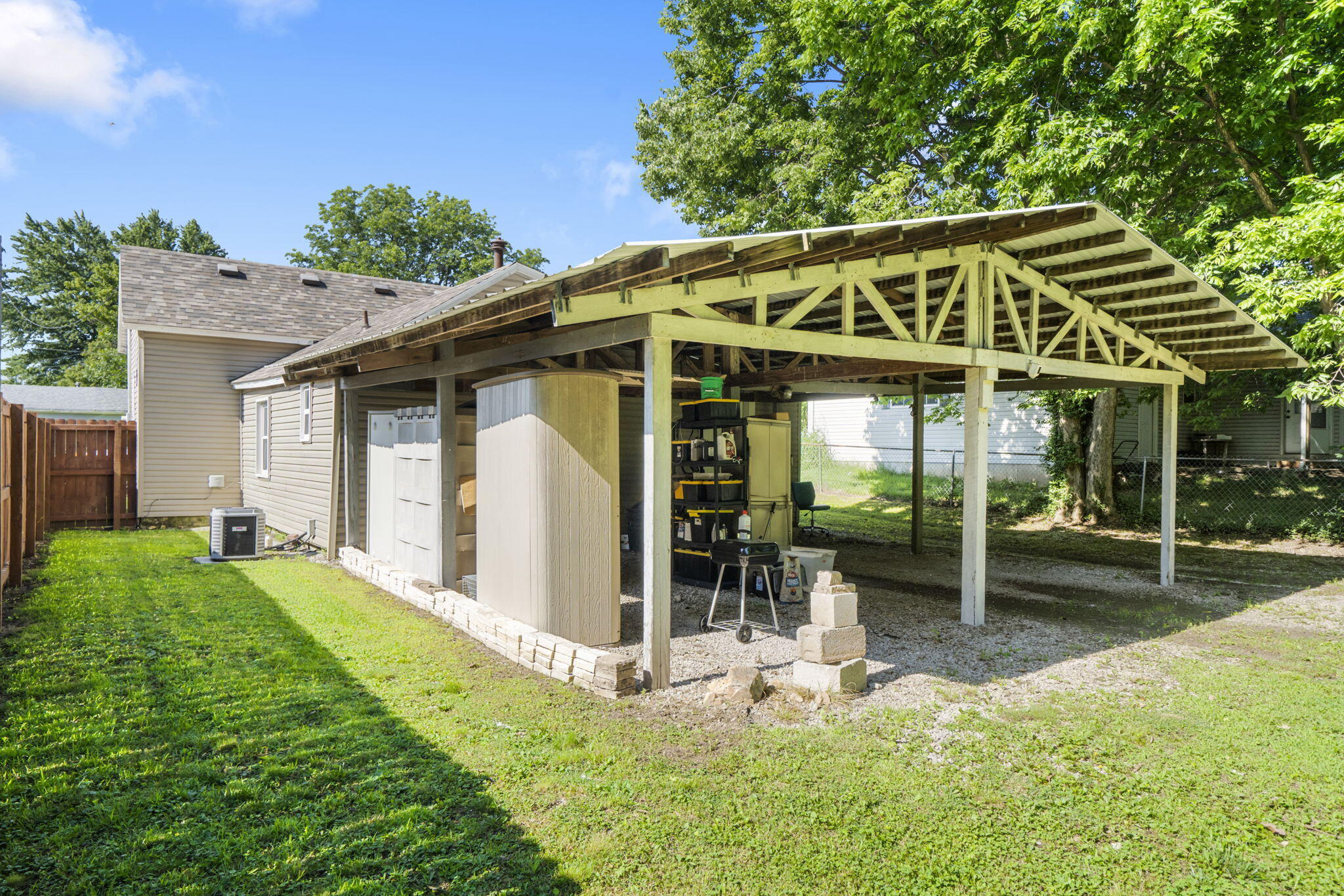 1117 East Locust Street Property Photo 23