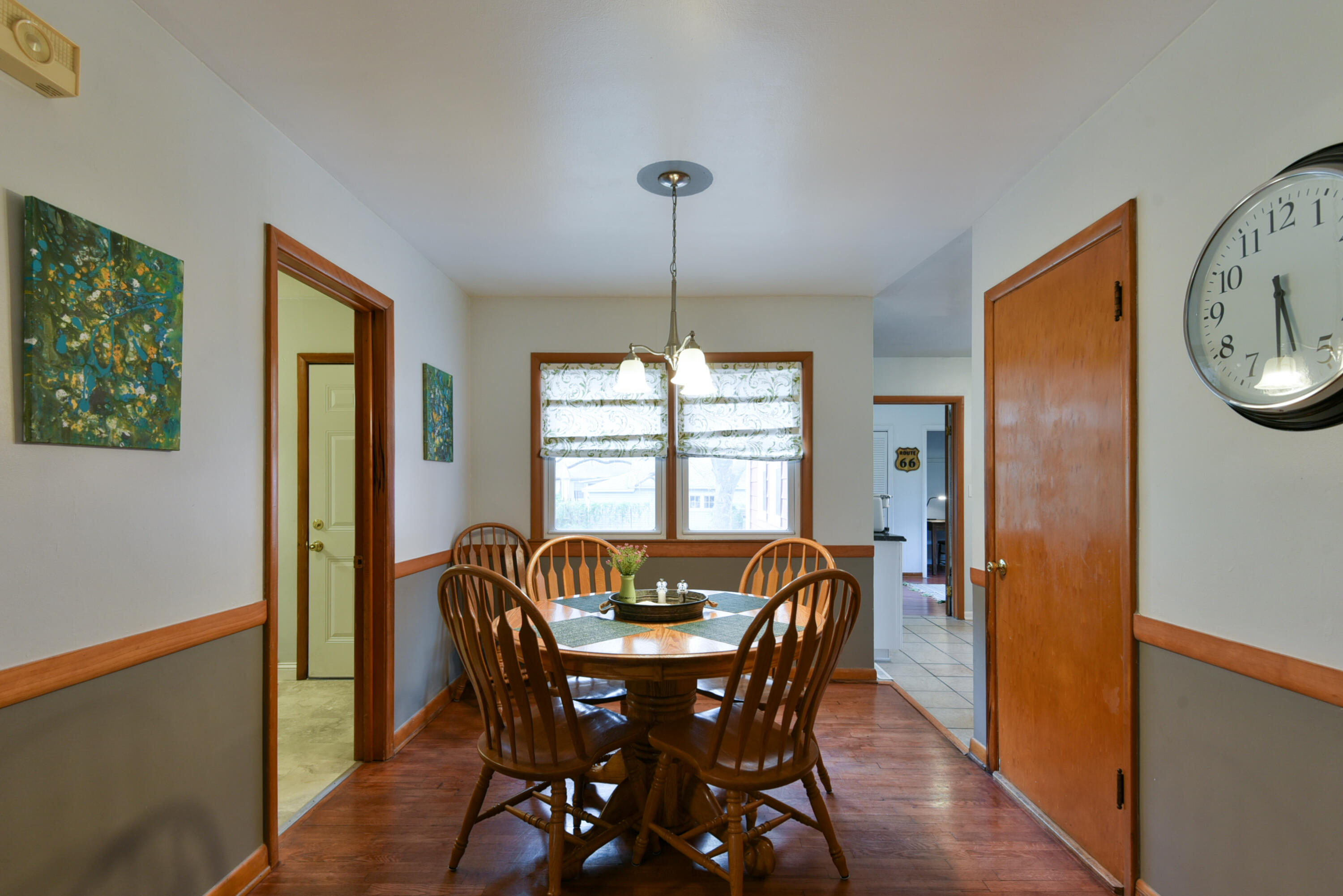 1903 South Robberson Avenue Property Photo 8