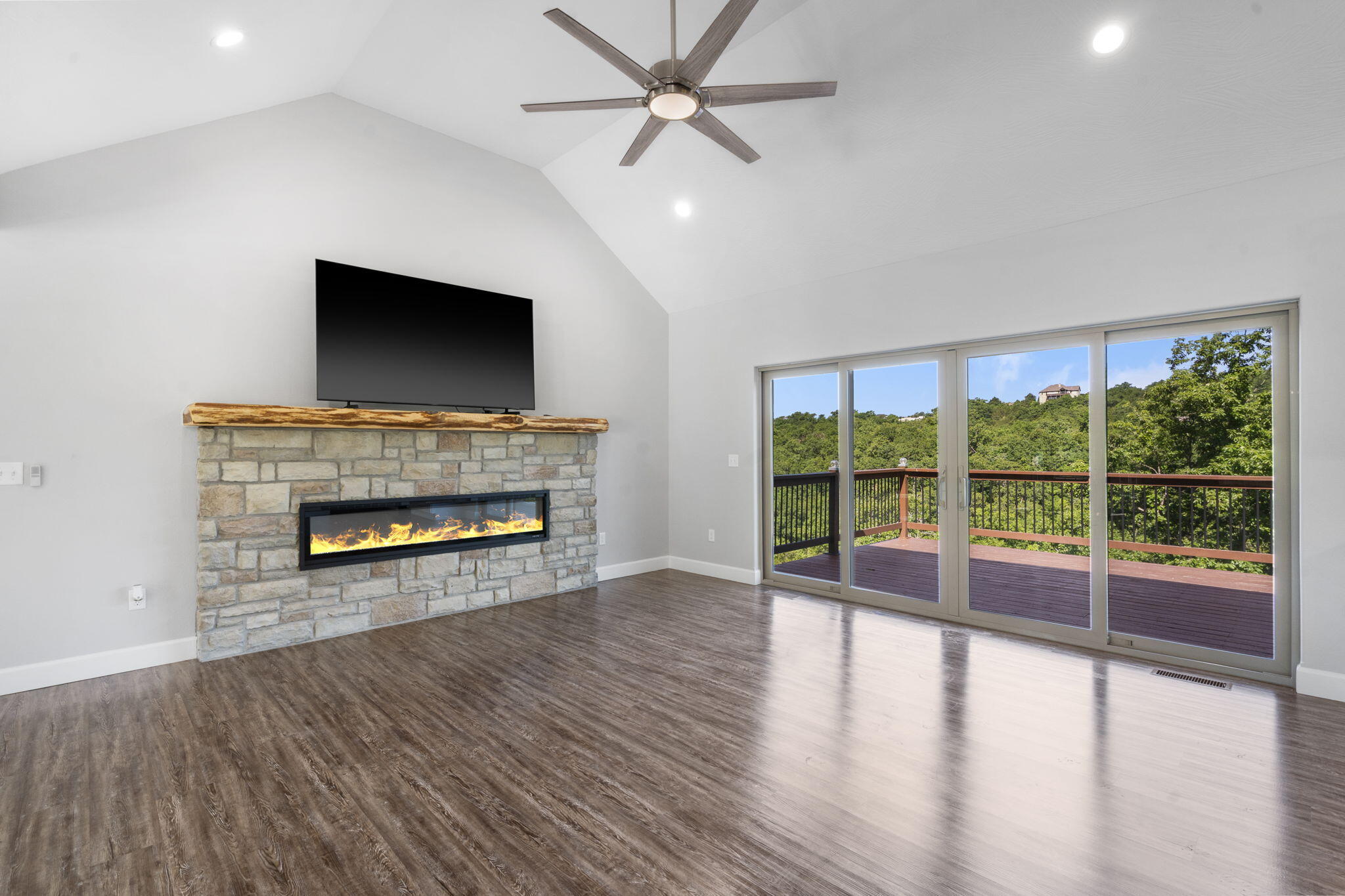 653 Forest Lake Drive Property Photo 9