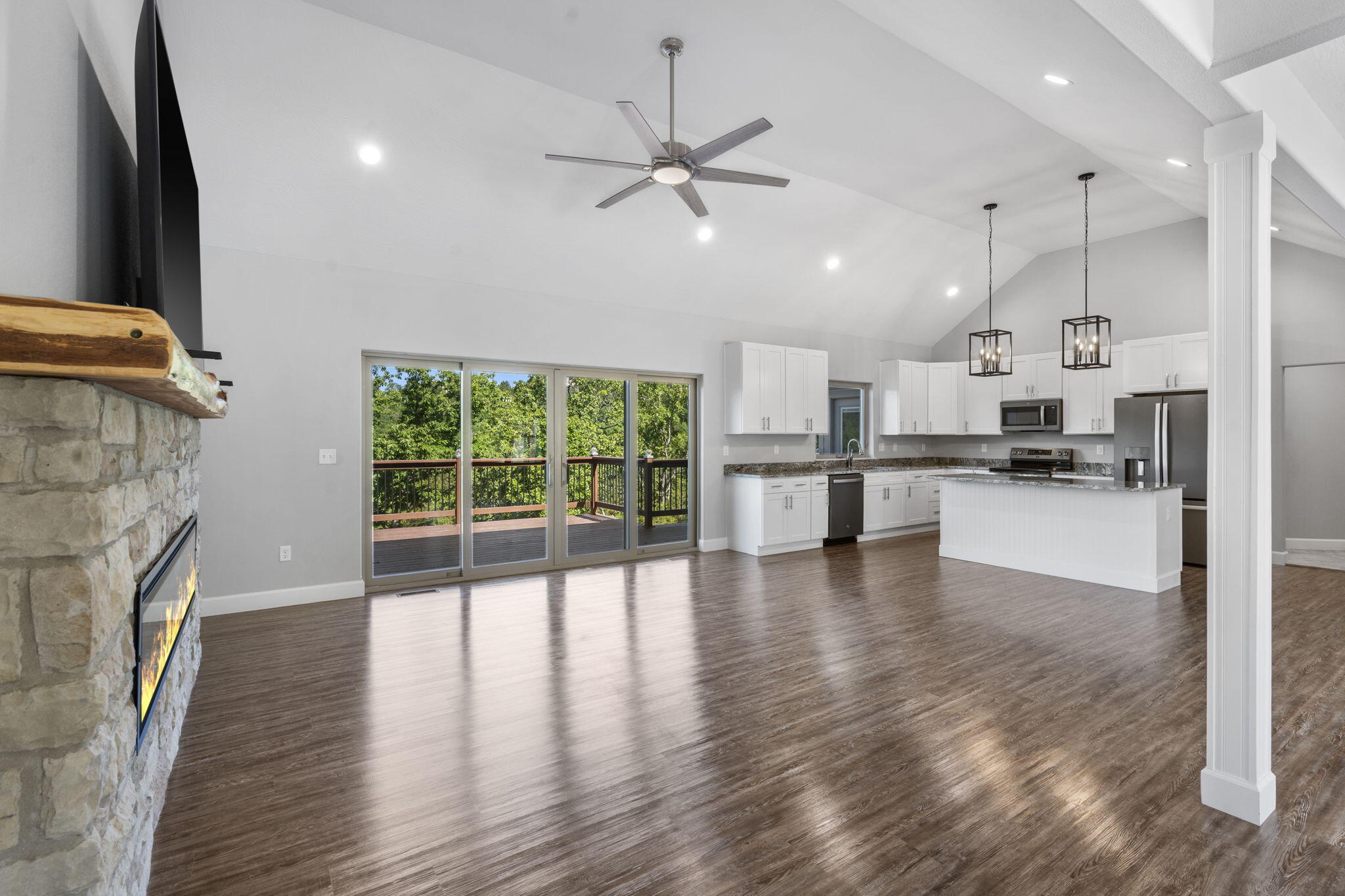653 Forest Lake Drive Property Photo 12