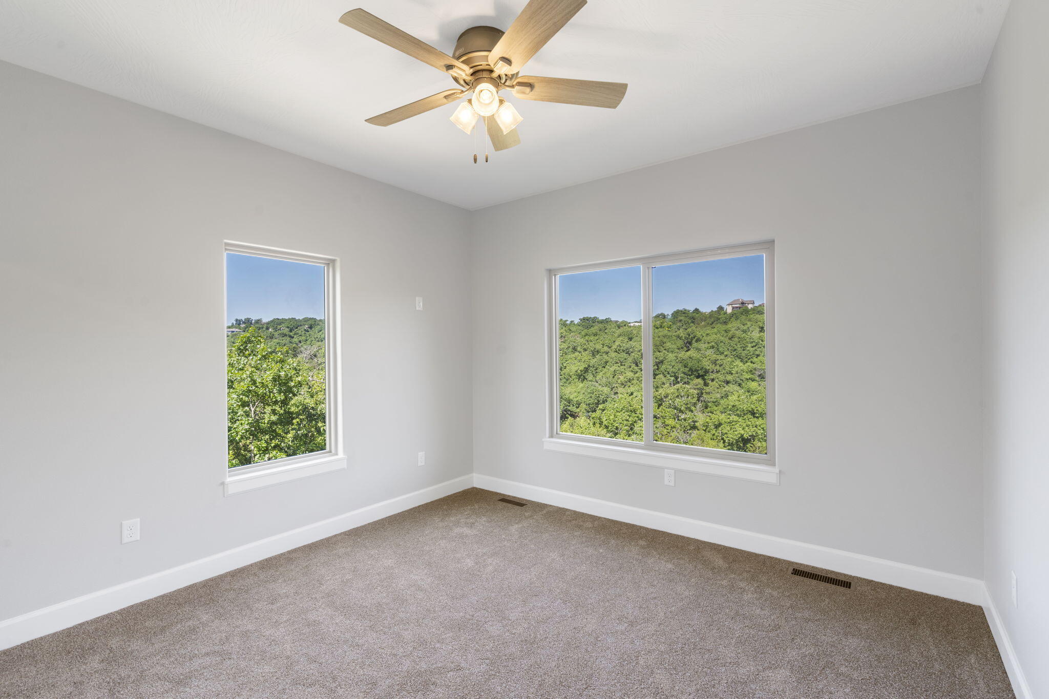 653 Forest Lake Drive Property Photo 24