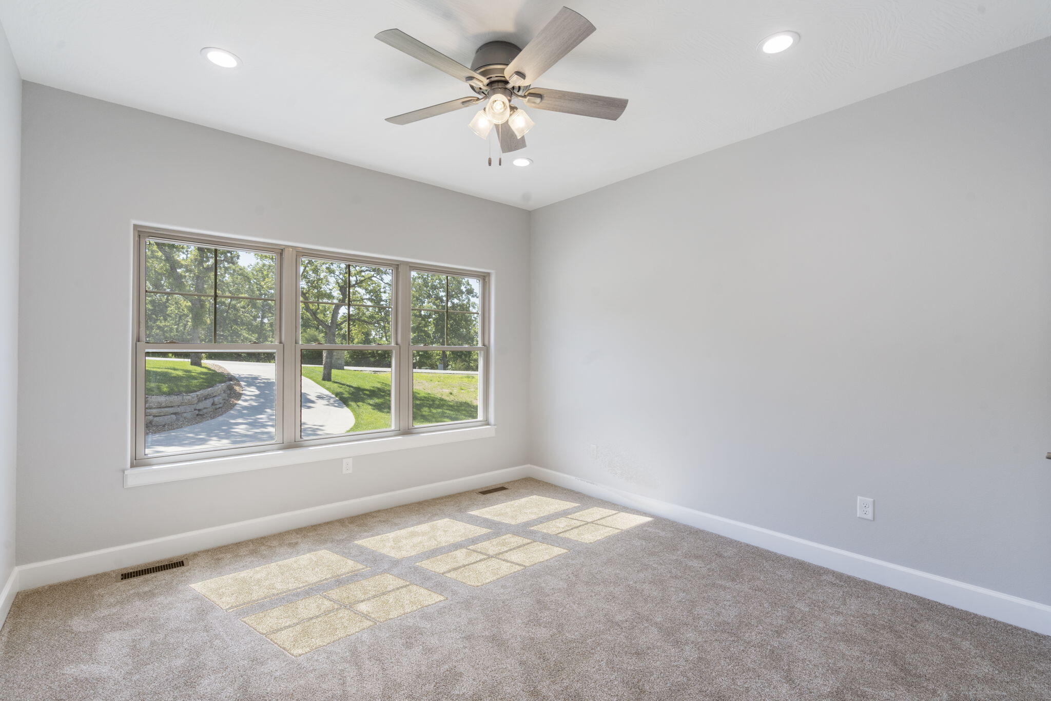 653 Forest Lake Drive Property Photo 27