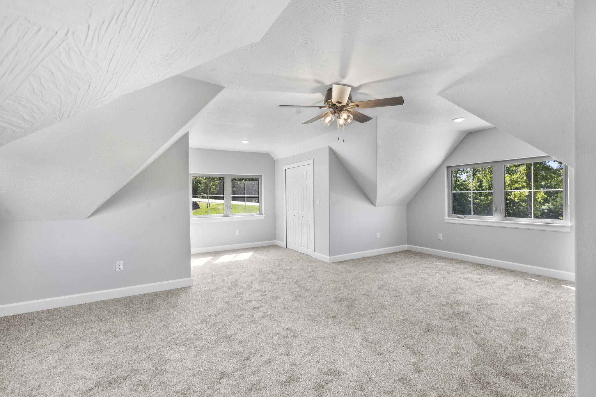 653 Forest Lake Drive Property Photo 32
