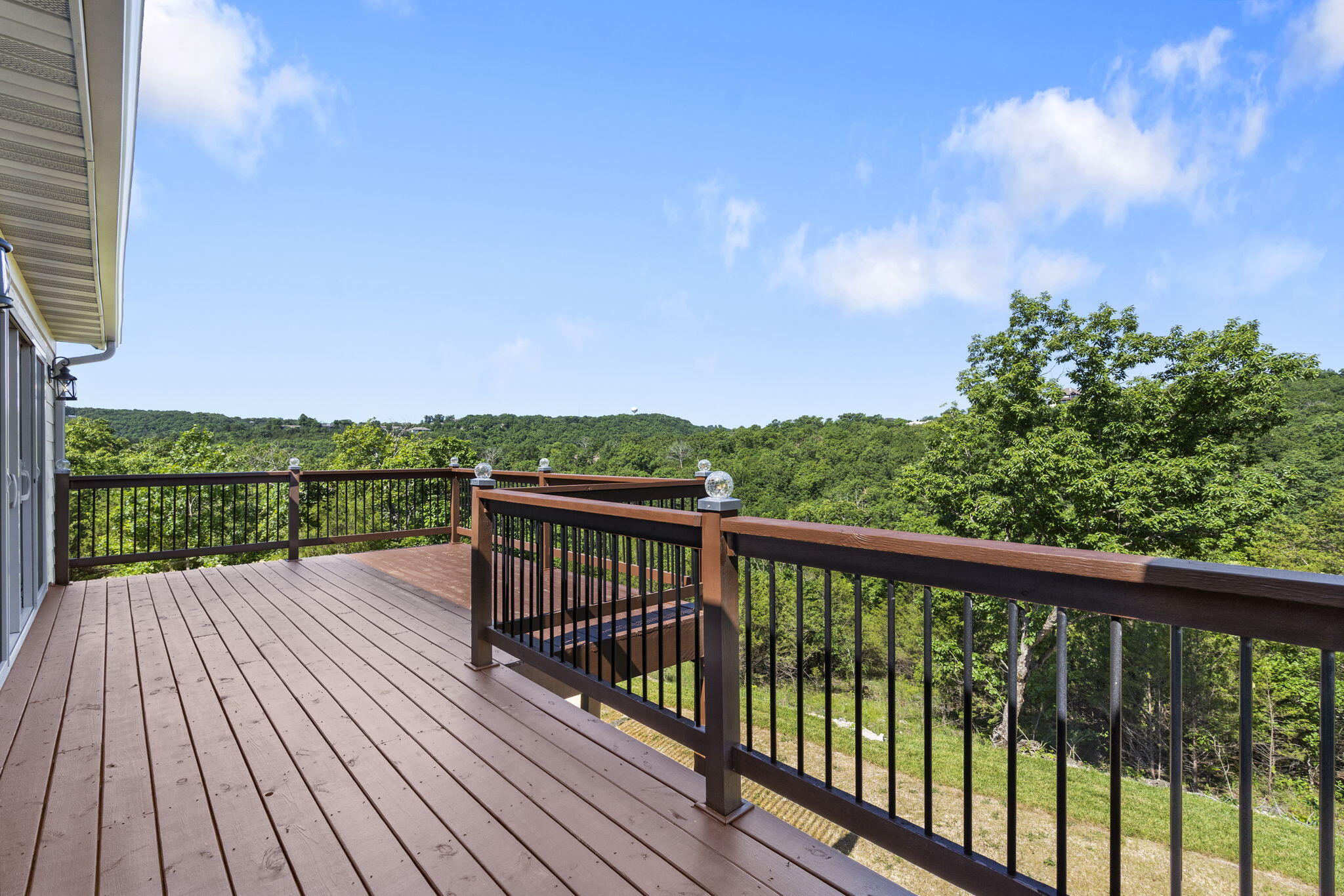653 Forest Lake Drive Property Photo 35