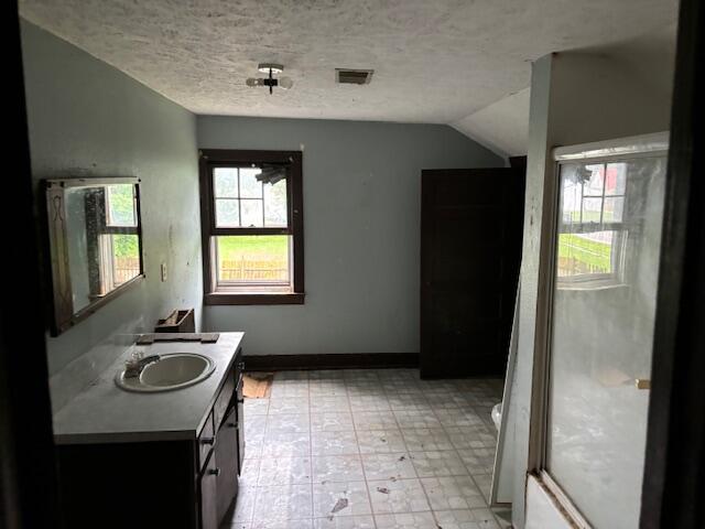 148 East Front Street Property Photo 16