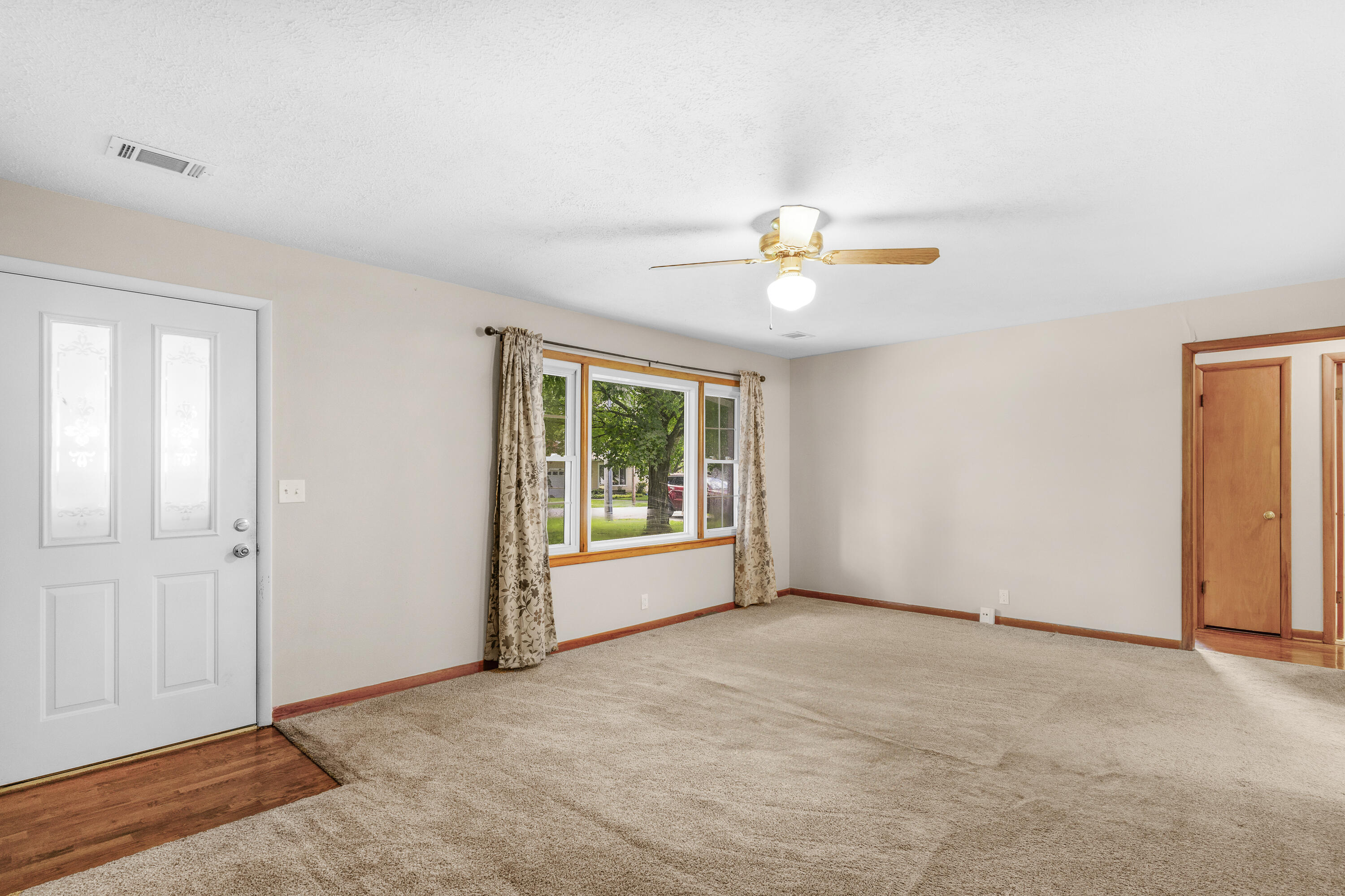409 North Prospect Street Property Photo 4