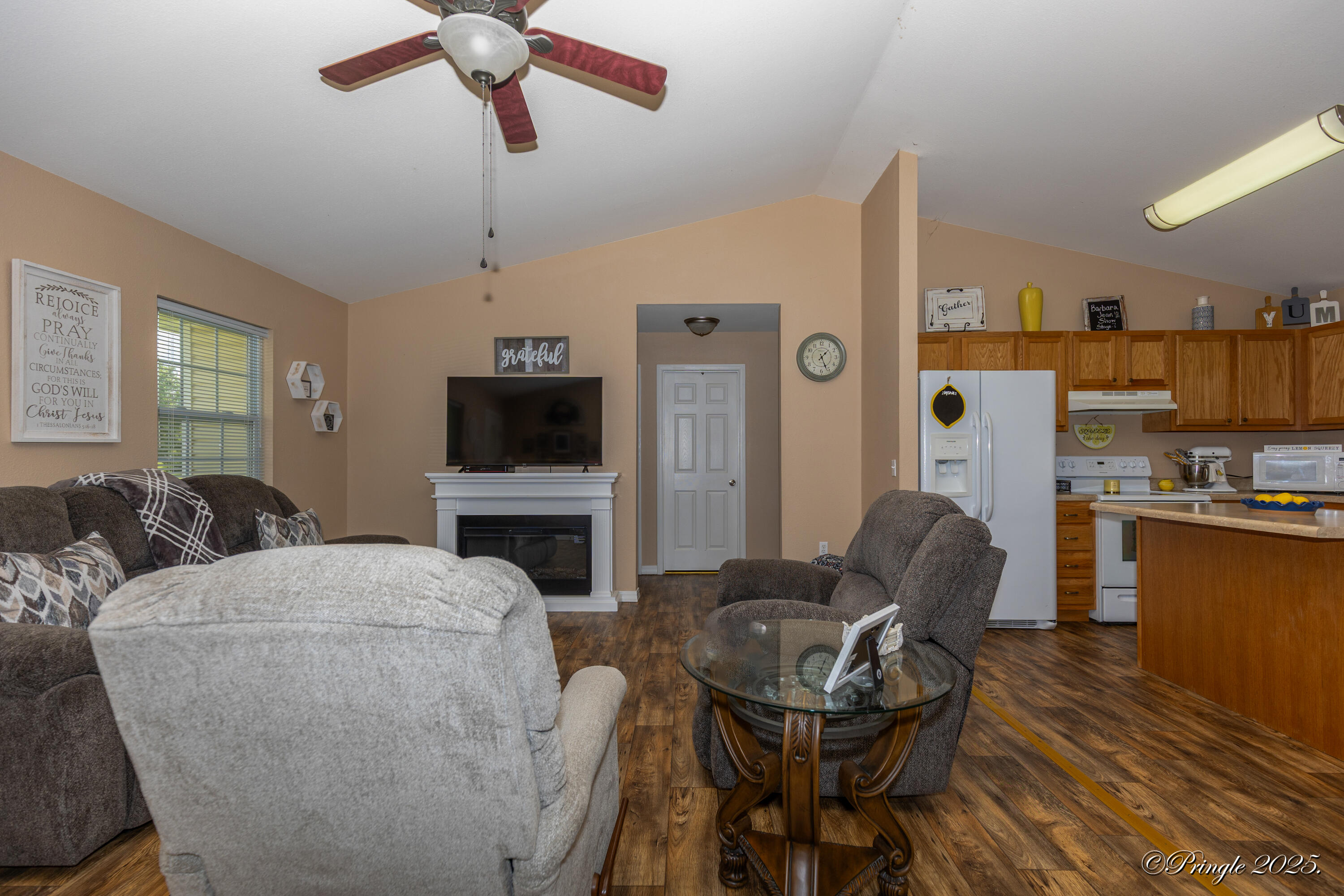 1704 Luna Drive Property Photo 6