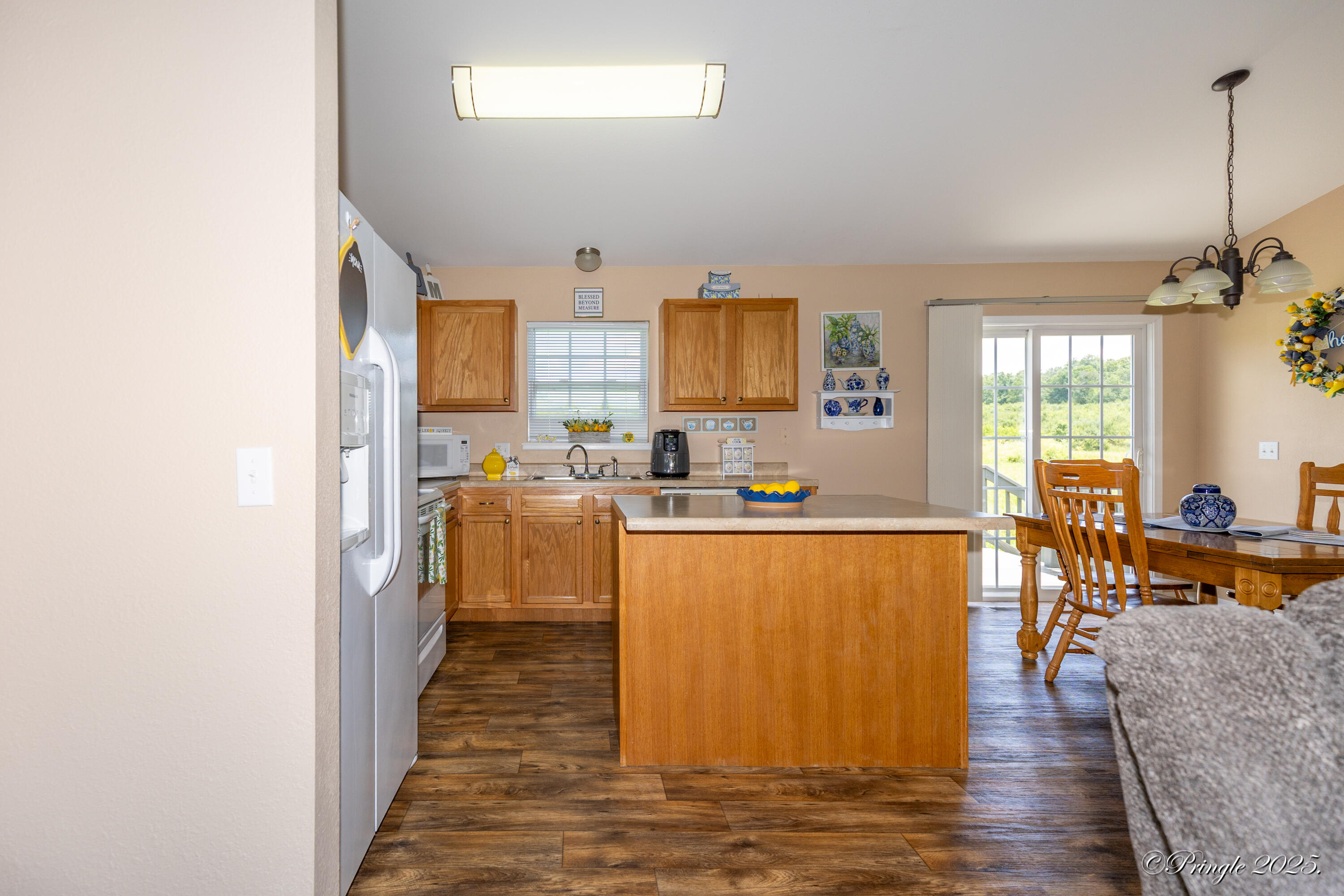 1704 Luna Drive Property Photo 10