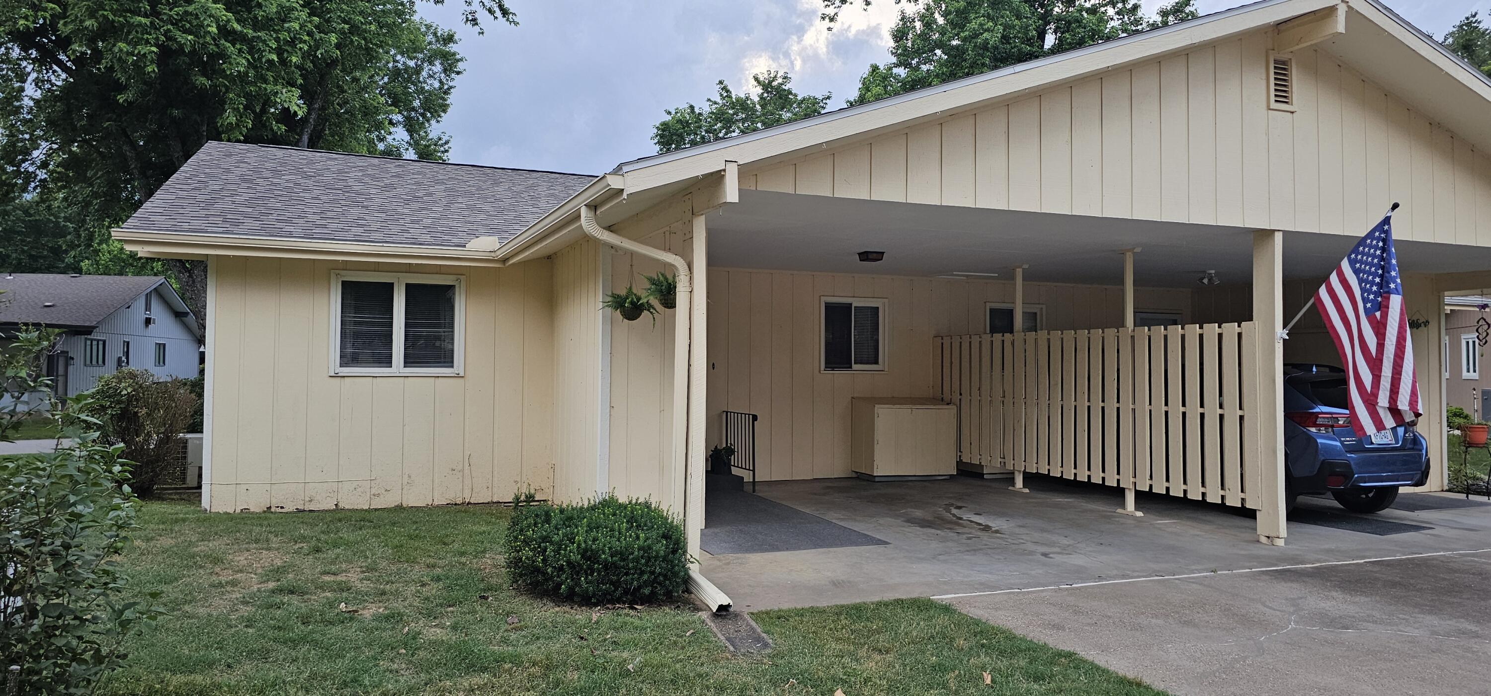 16 Magnolia Court Property Photo 1