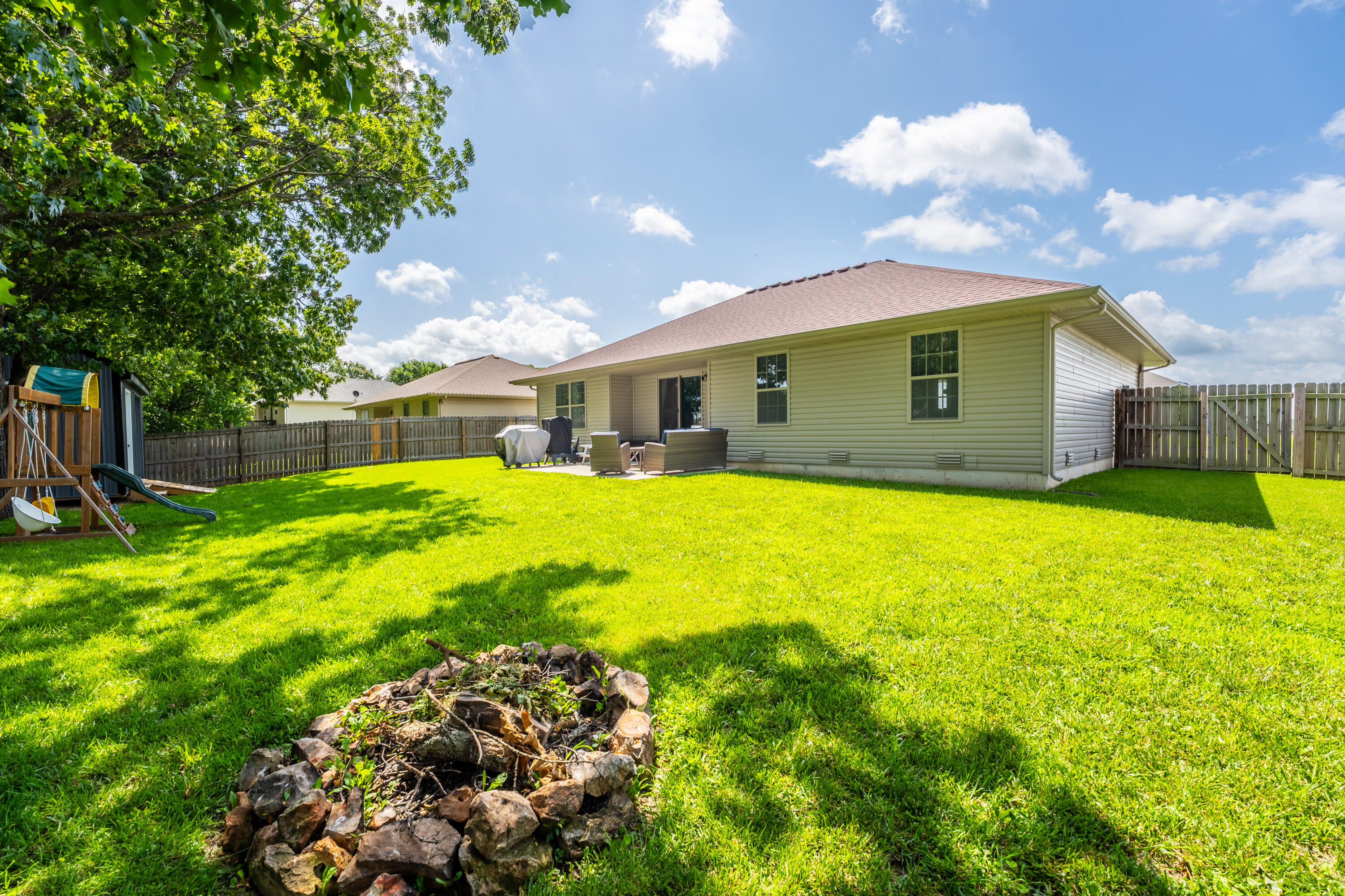 409 Bradford Pear Property Photo 25
