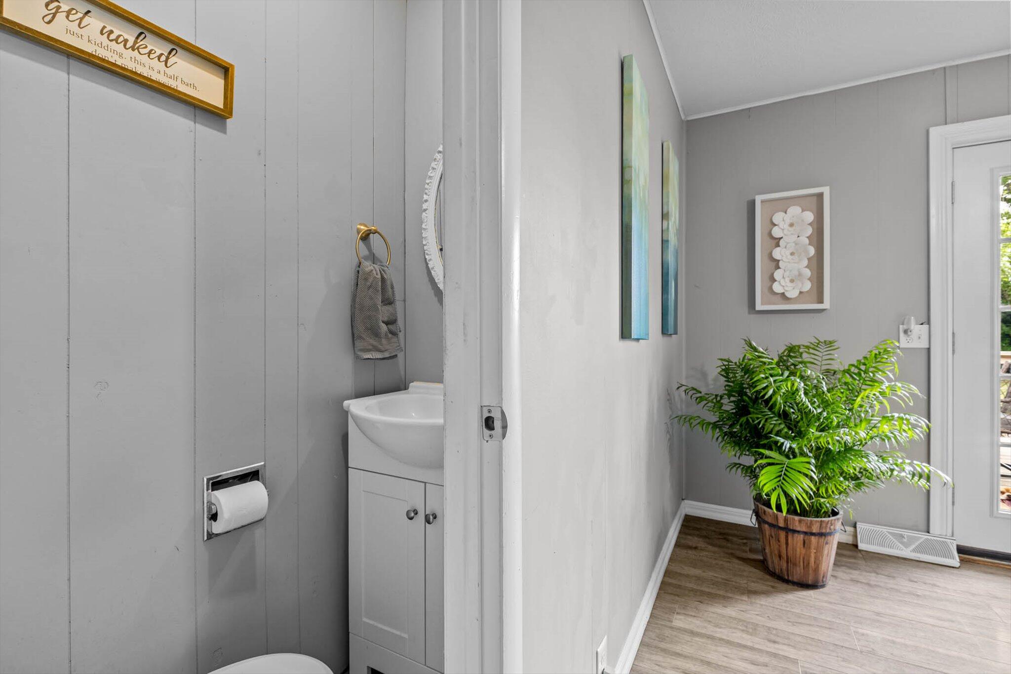 419 Harrison Street Property Photo 14