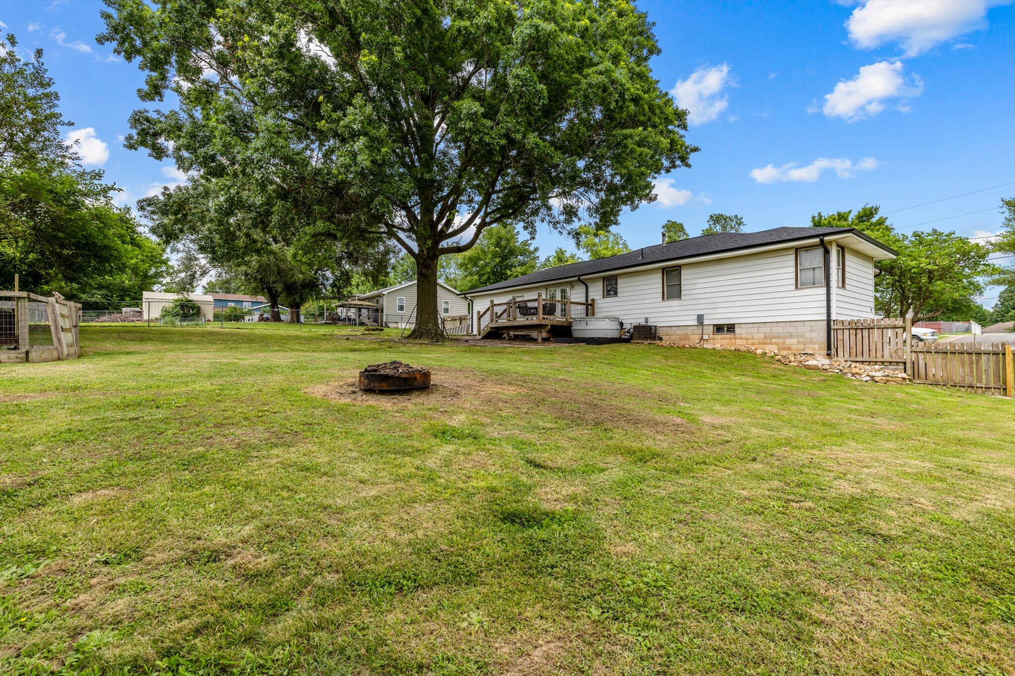419 Harrison Street Property Photo 22