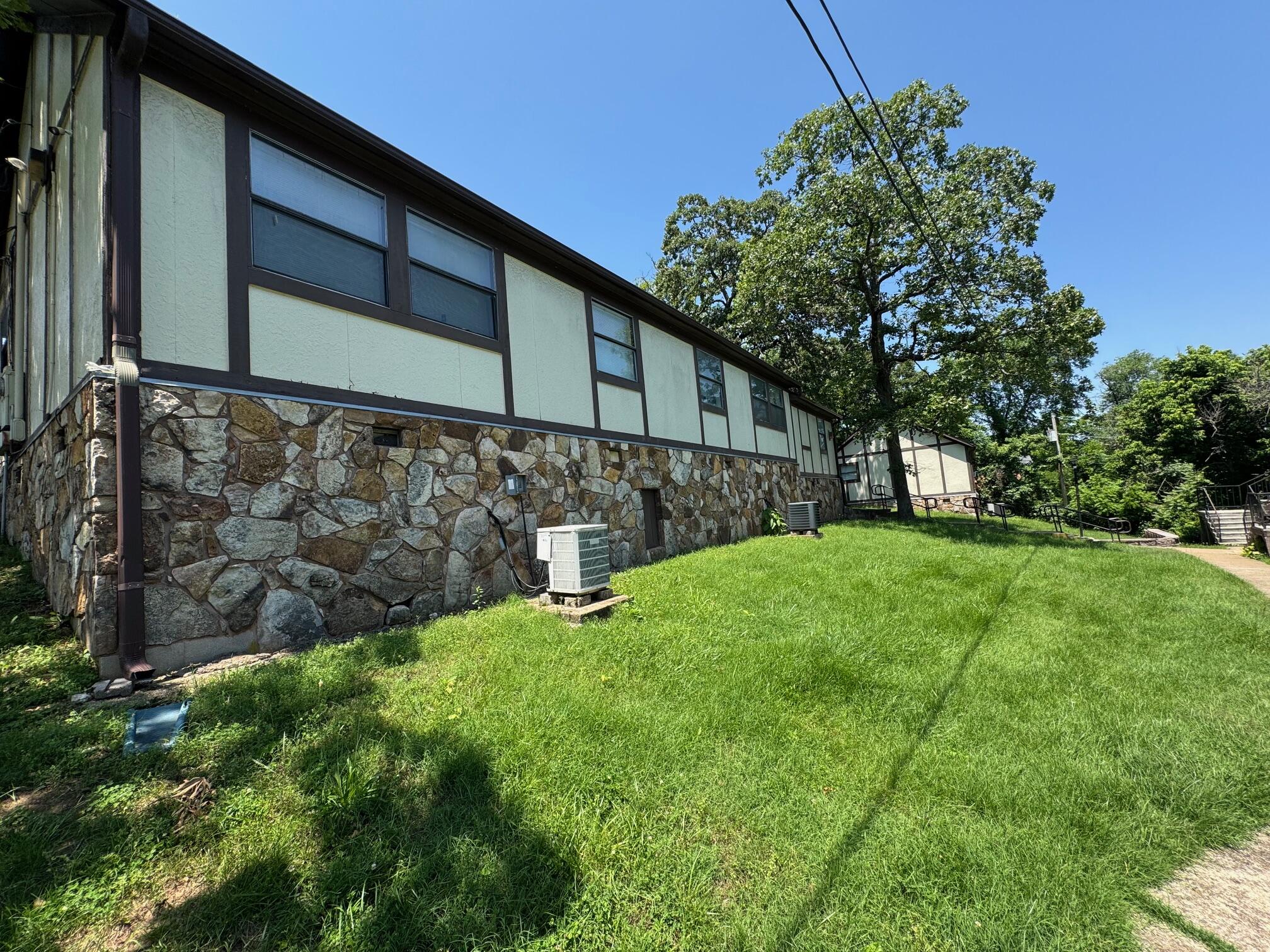 128 2nd Street Property Photo 5