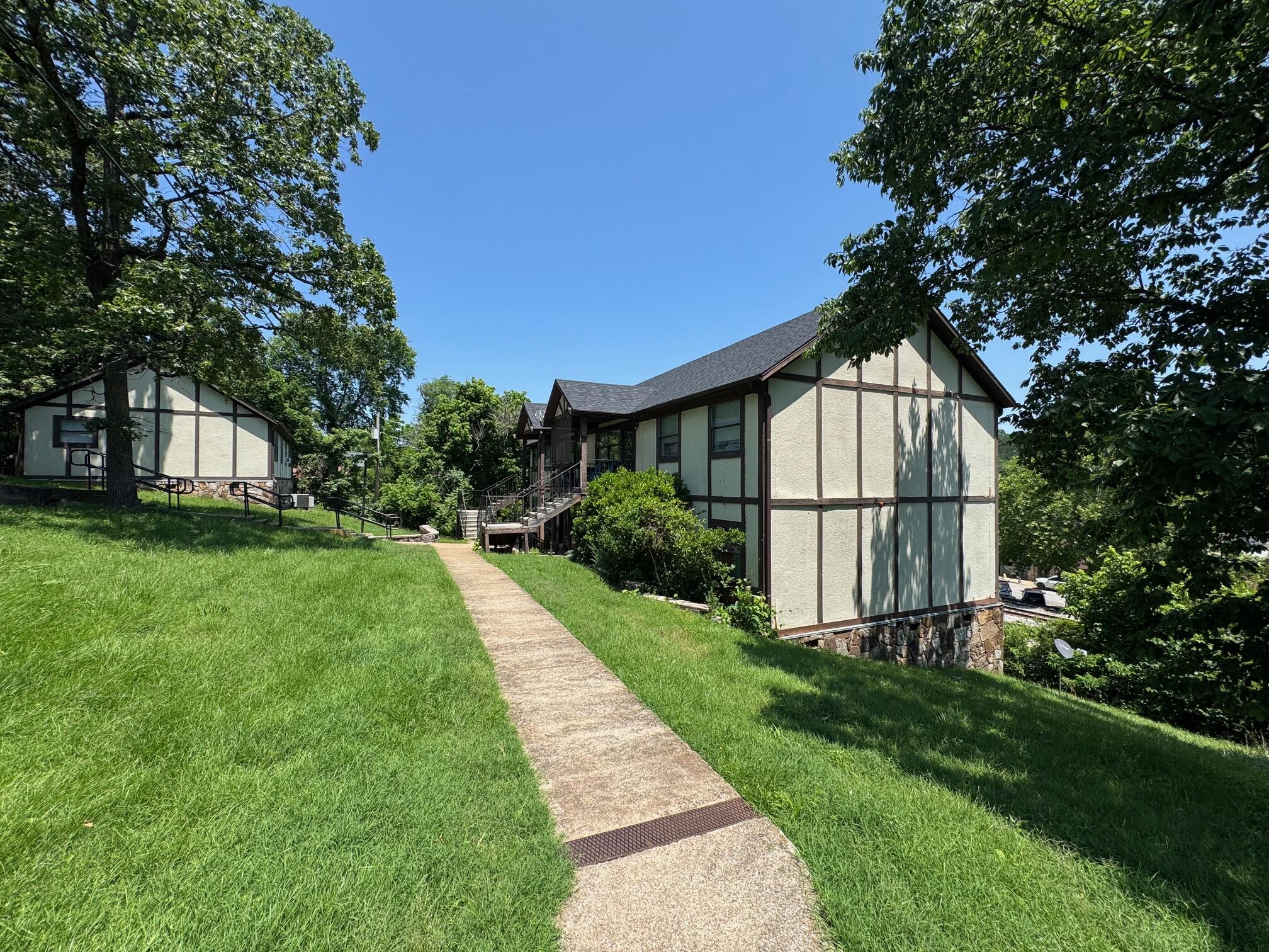128 2nd Street Property Photo 6