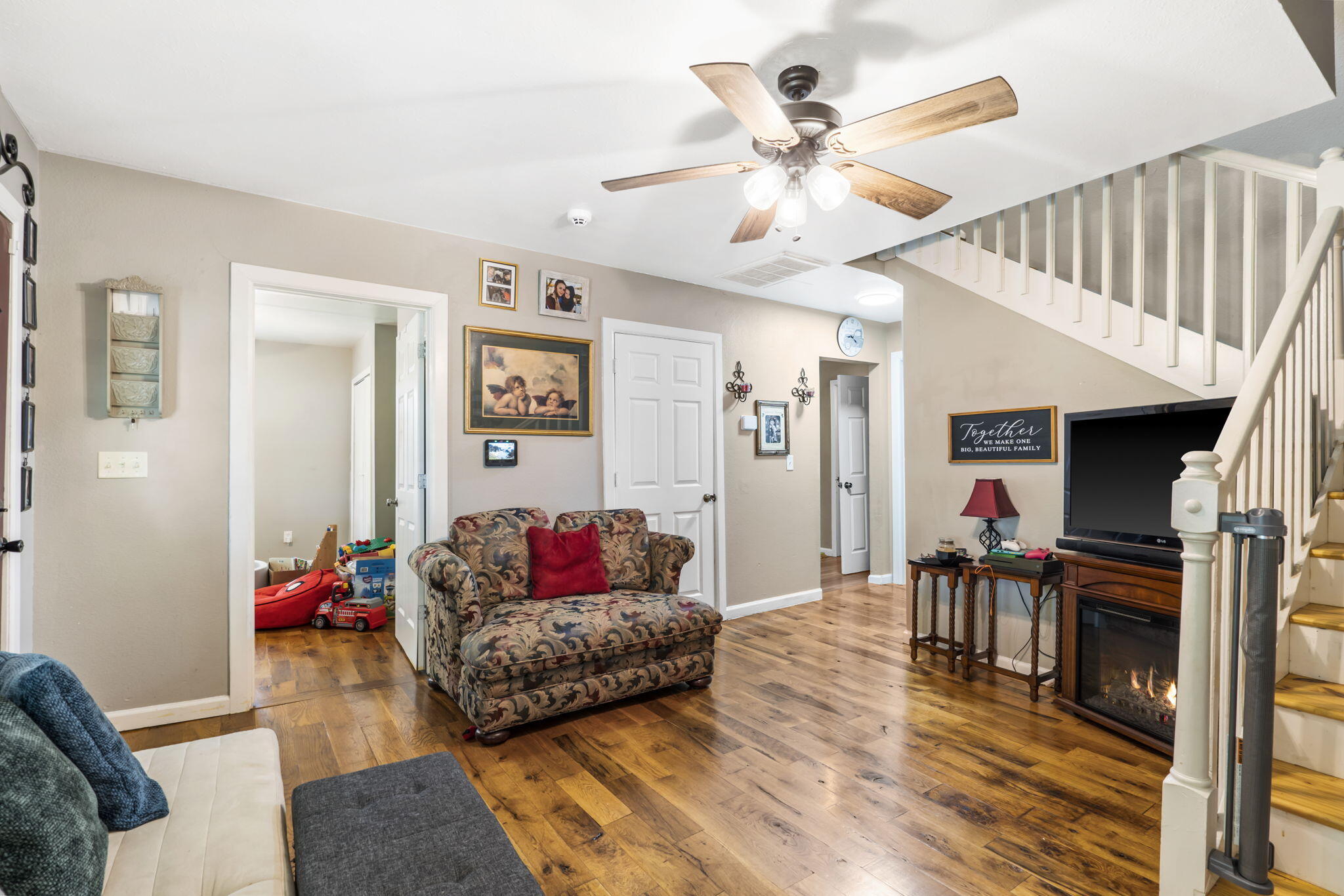 2116 North Main Avenue Property Photo 5