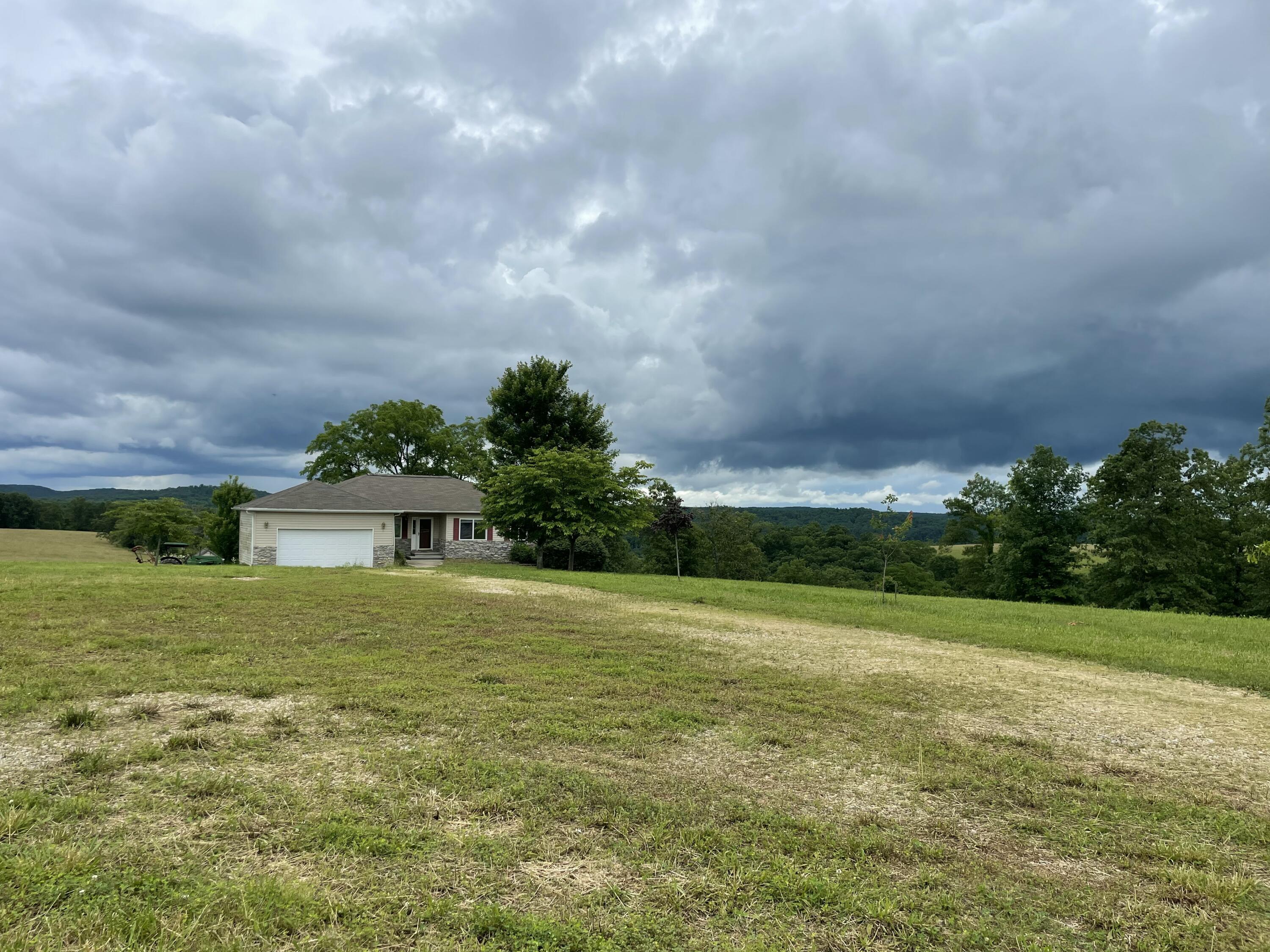 22017 East State Hwy 76 Property Photo 5