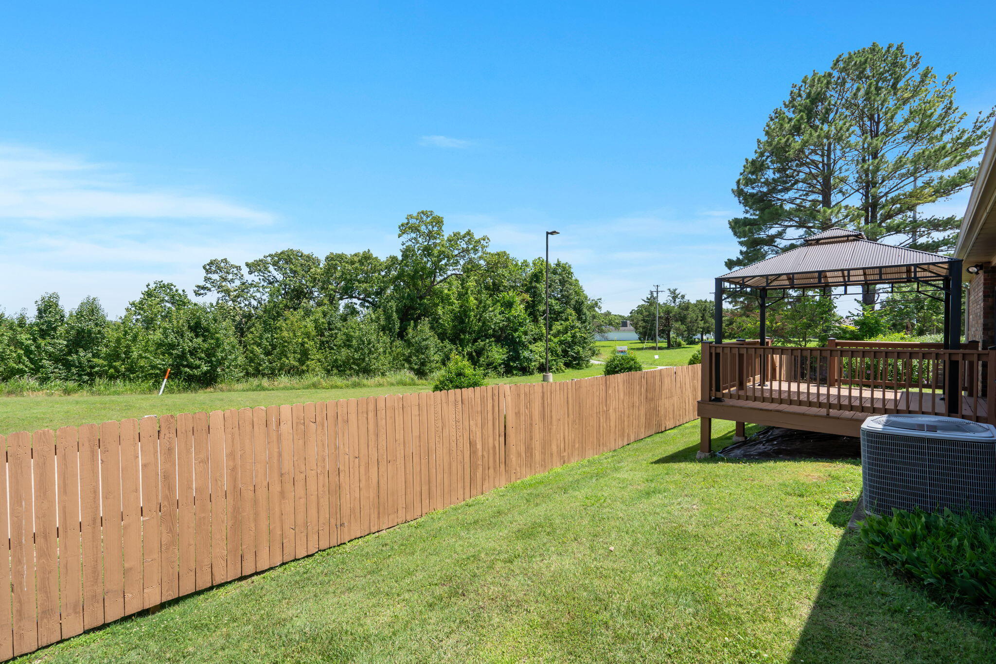 110 Stillwood Drive Property Photo 16