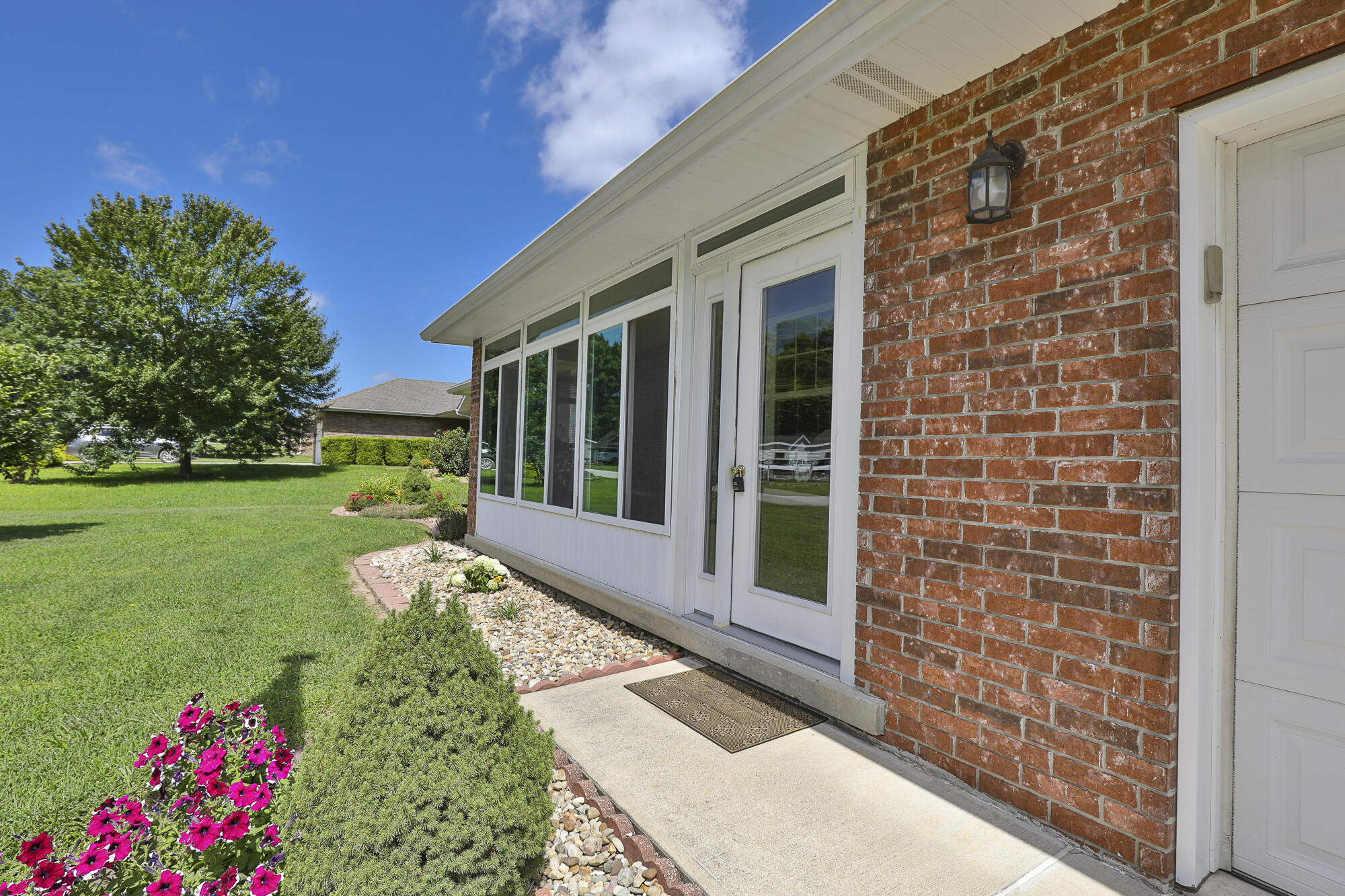 745 East Lindon Street Property Photo 3