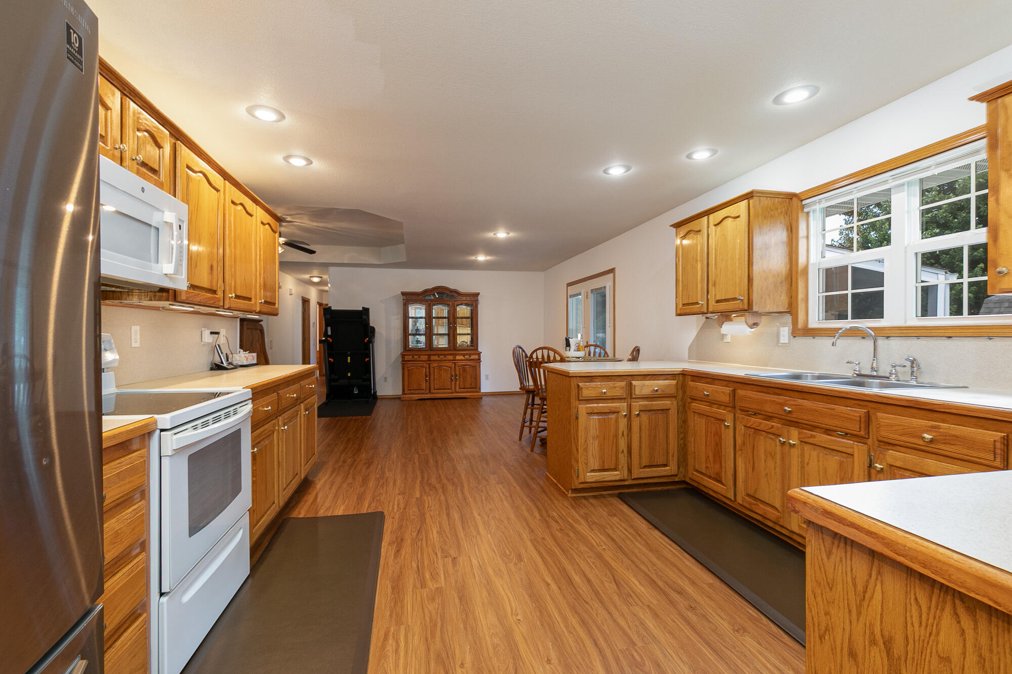 745 East Lindon Street Property Photo 11