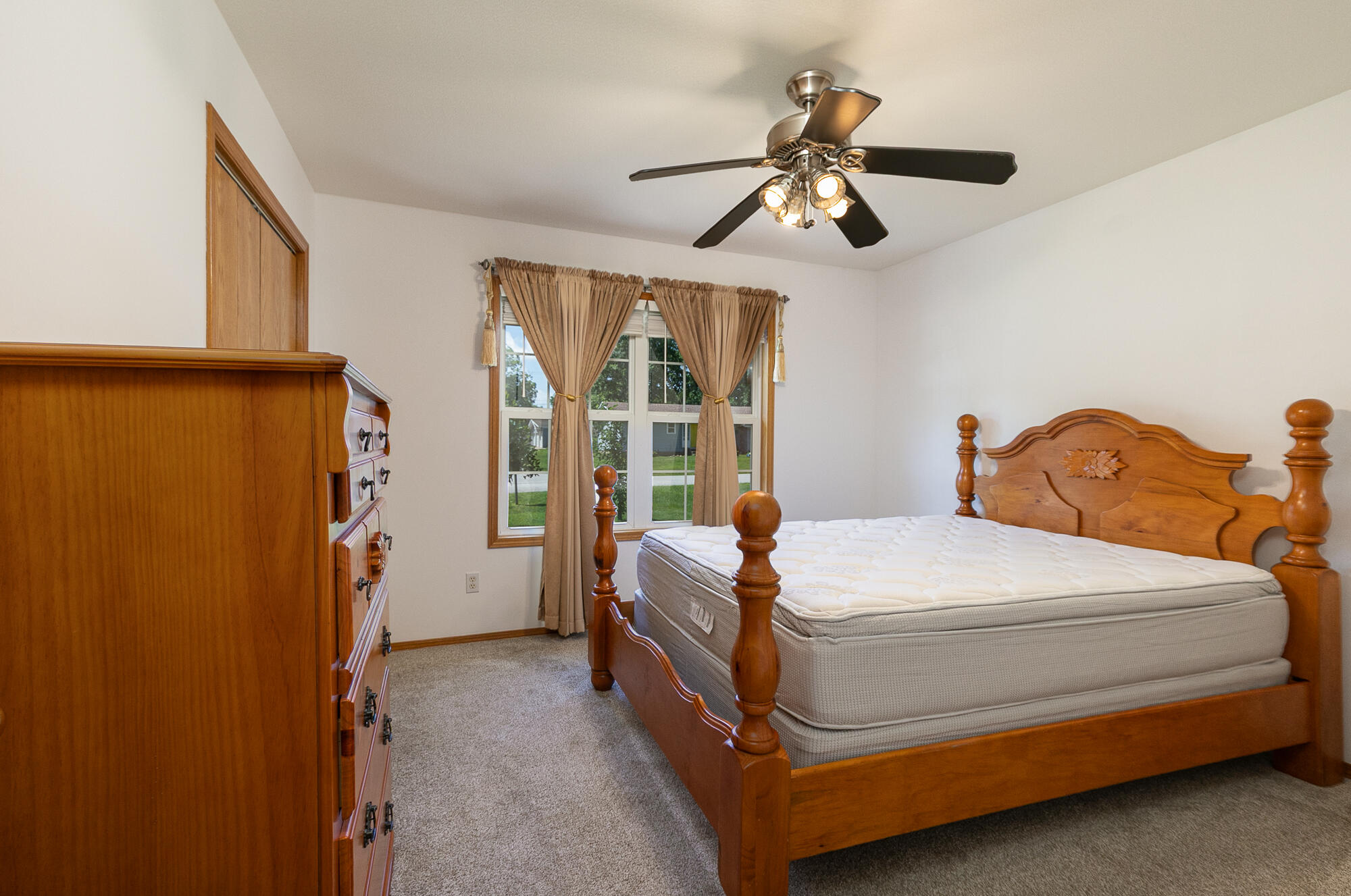 745 East Lindon Street Property Photo 19
