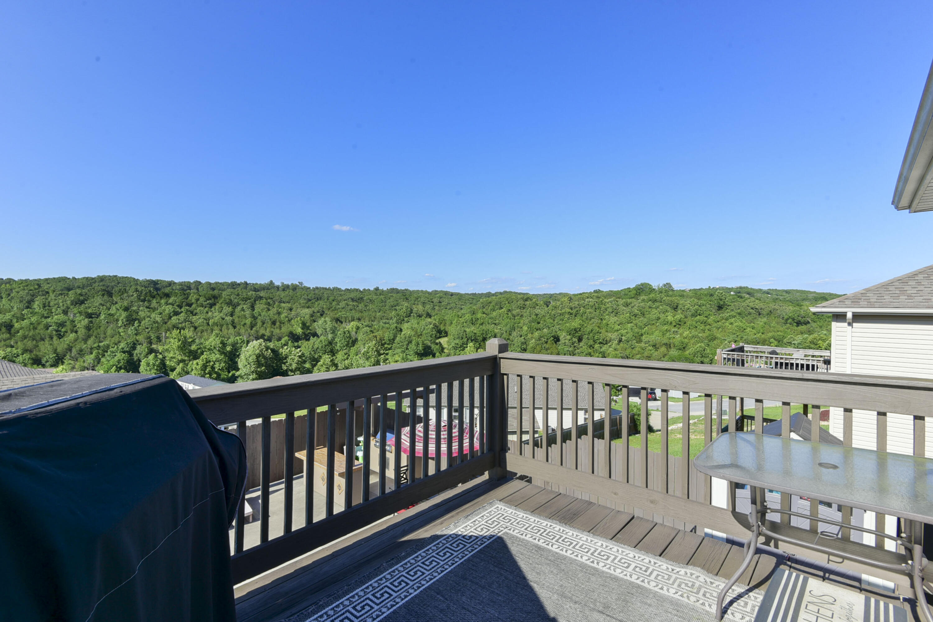 440 Spring Meadow Parkway Property Photo 6