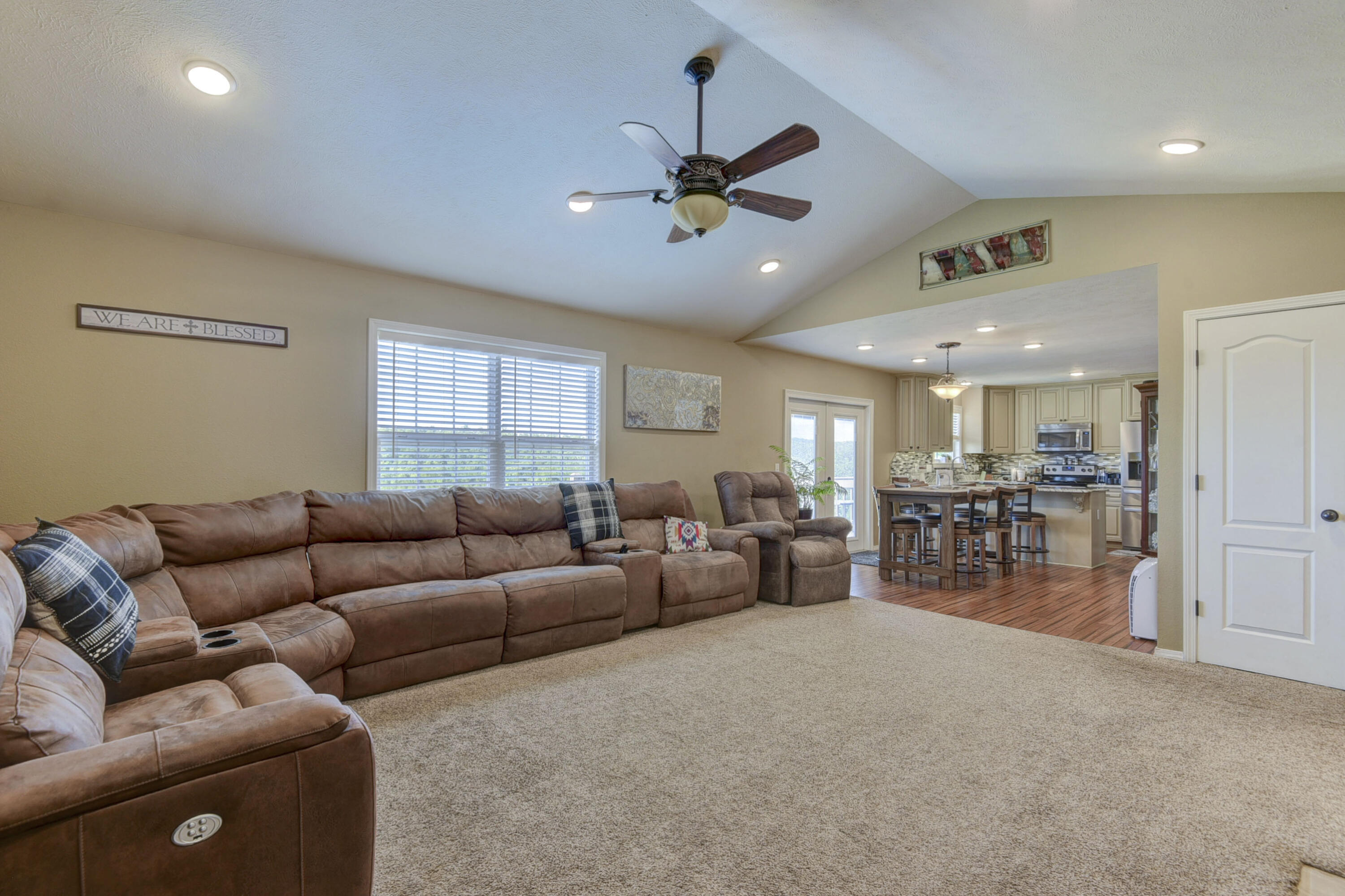 440 Spring Meadow Parkway Property Photo 16