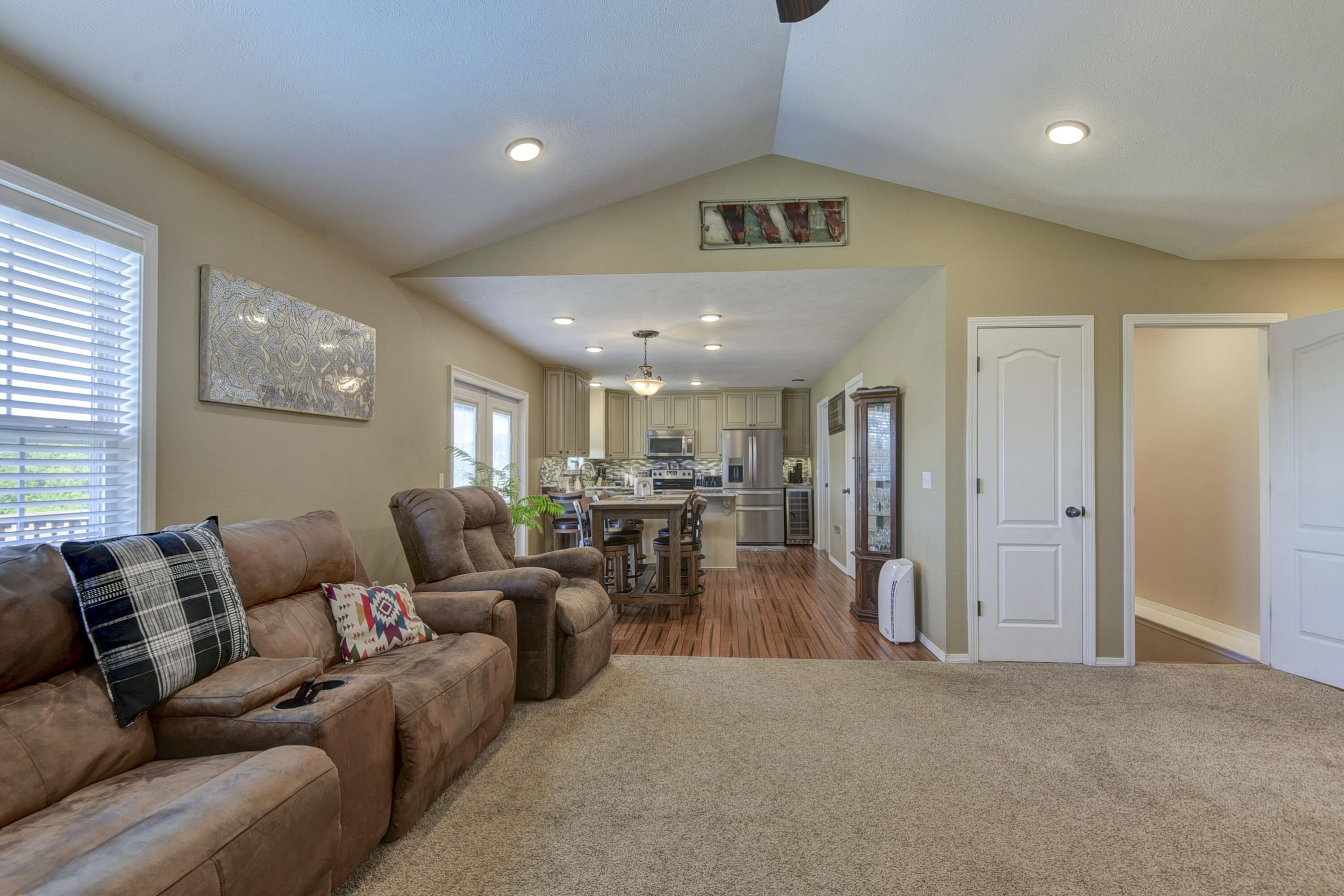 440 Spring Meadow Parkway Property Photo 17