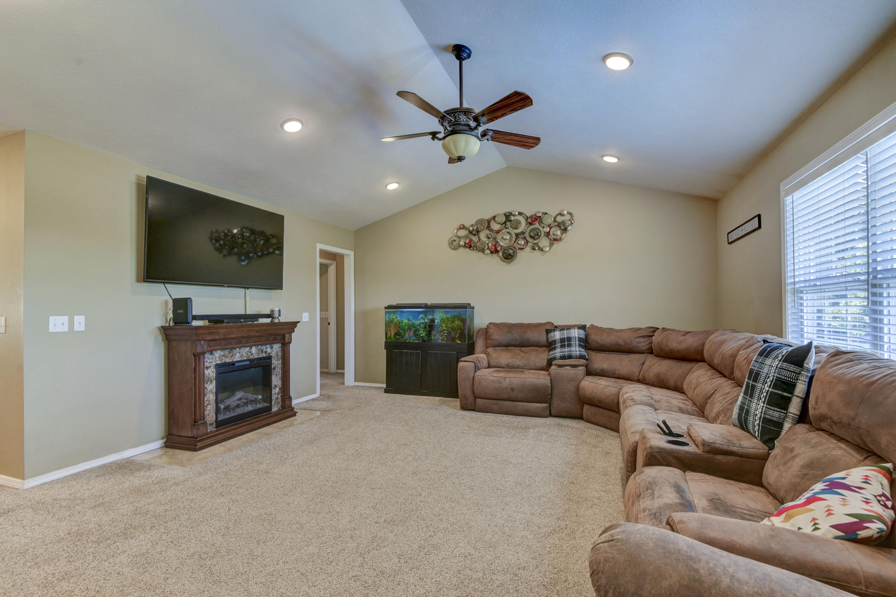 440 Spring Meadow Parkway Property Photo 19