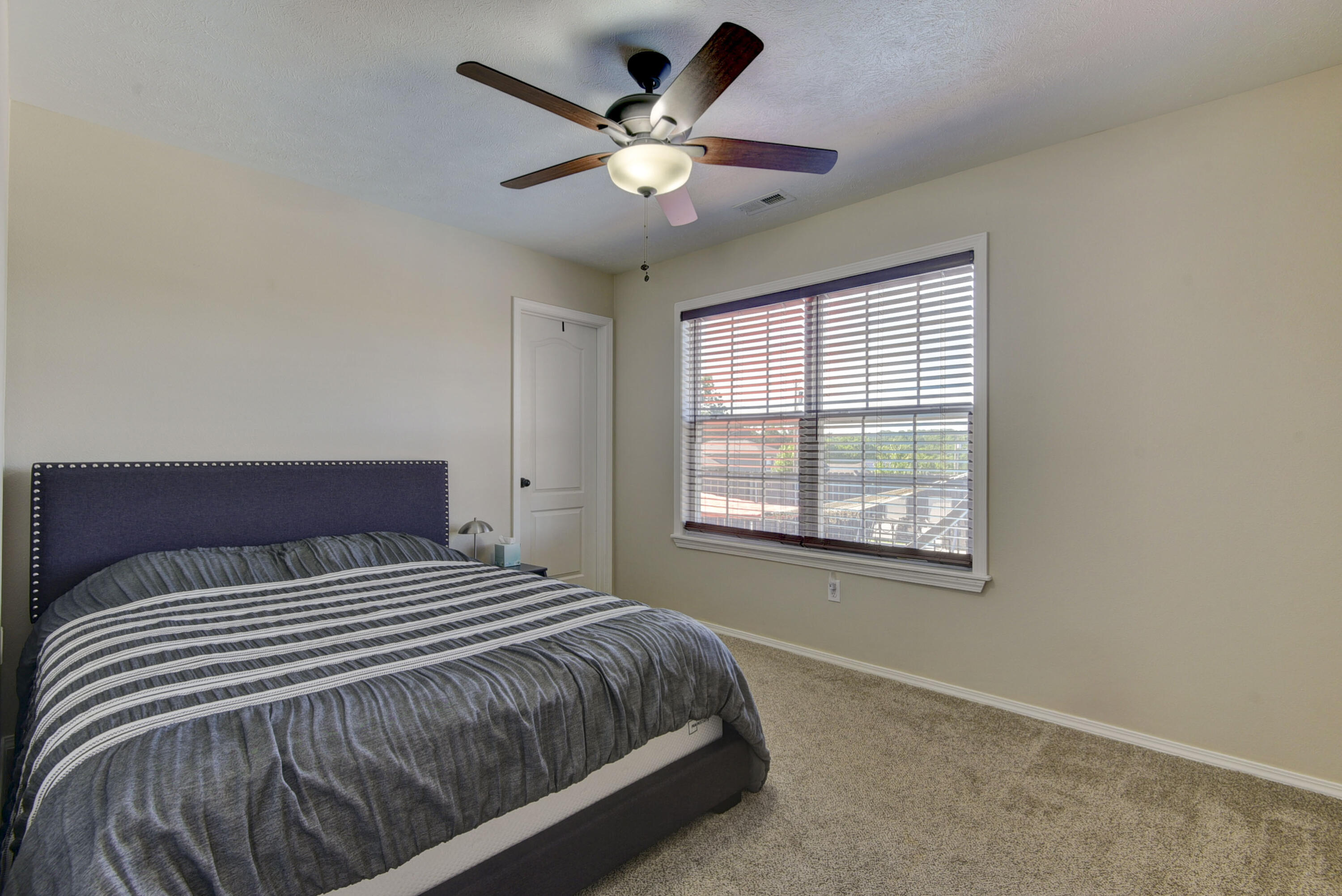 440 Spring Meadow Parkway Property Photo 27