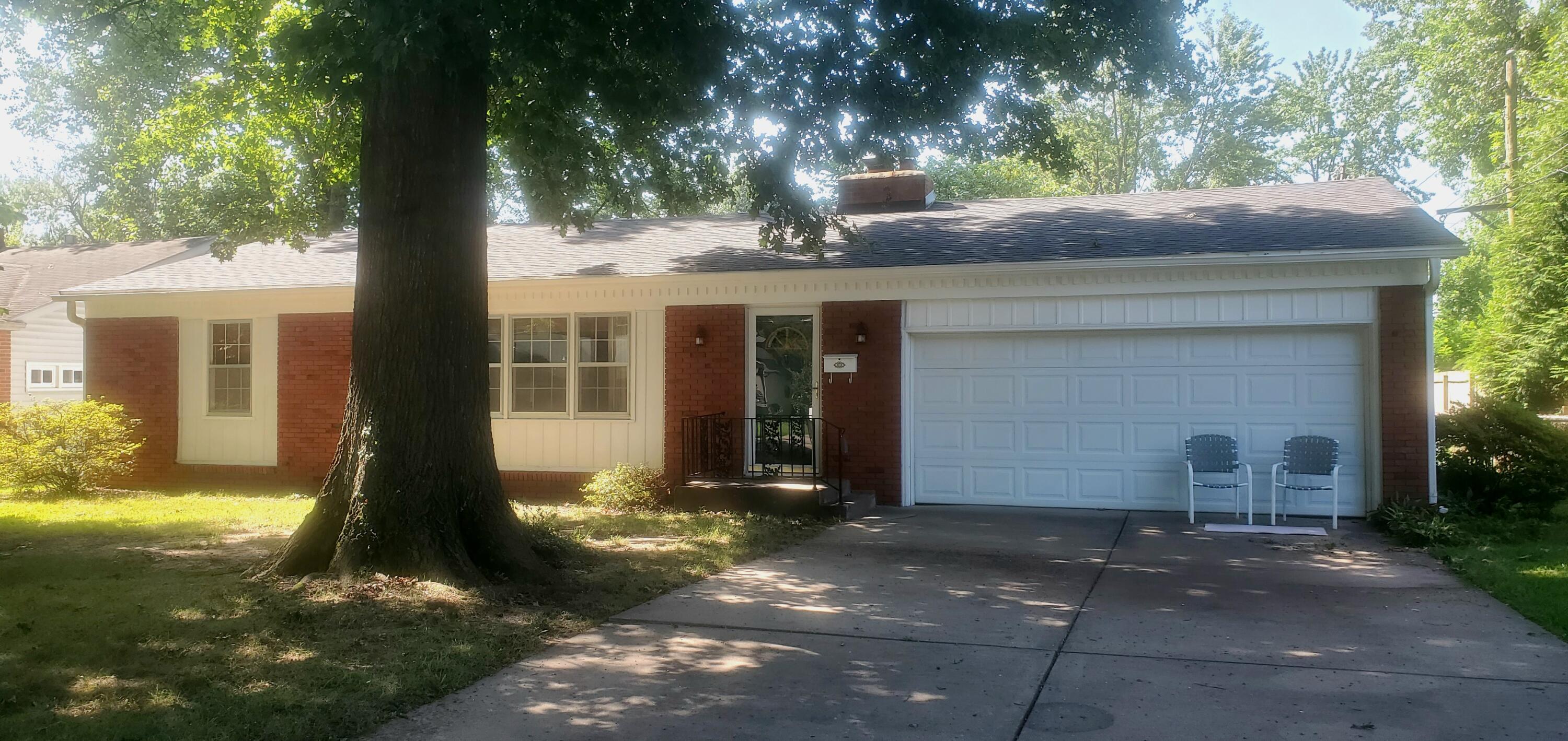 918 East Mcgee Street Property Photo 1