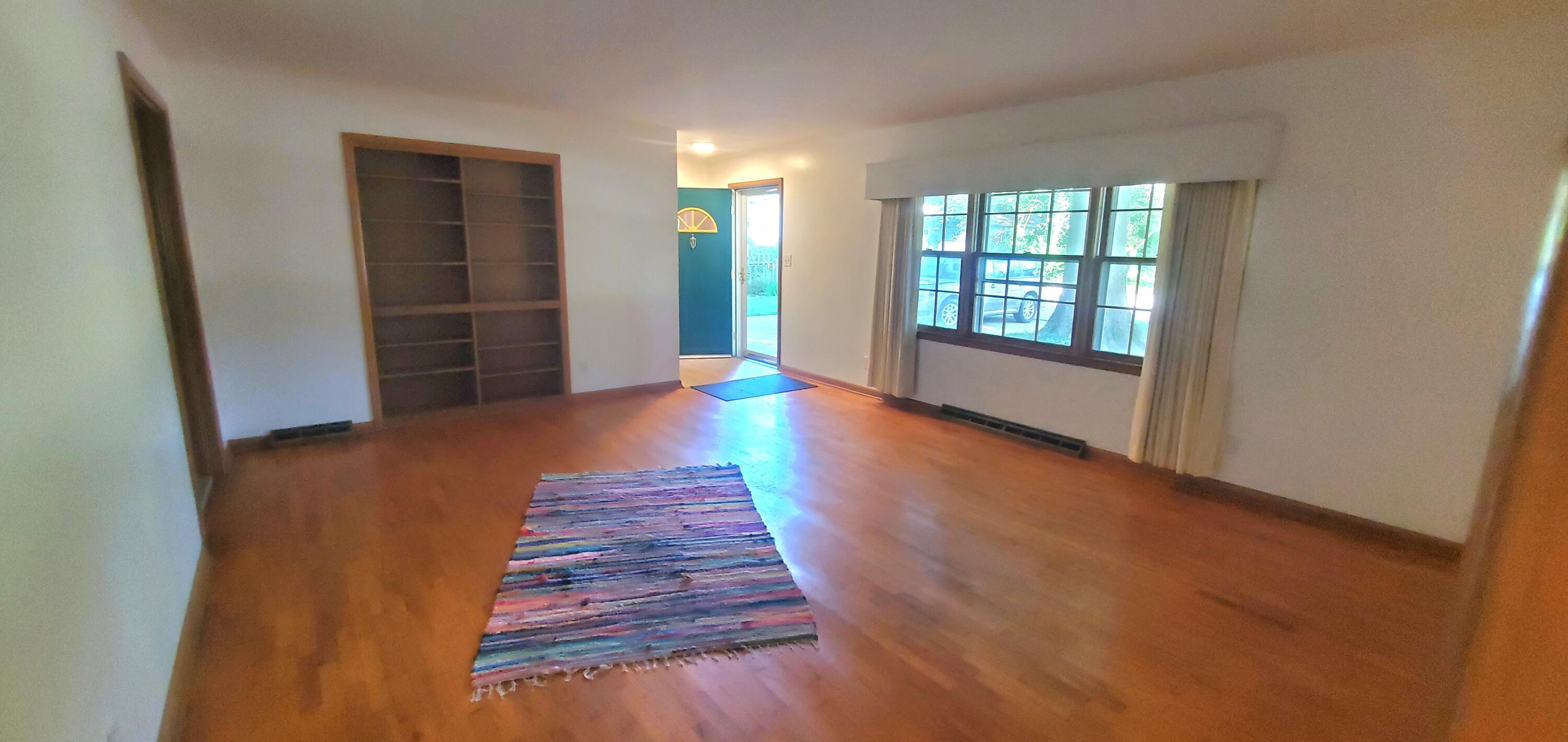918 East Mcgee Street Property Photo 4