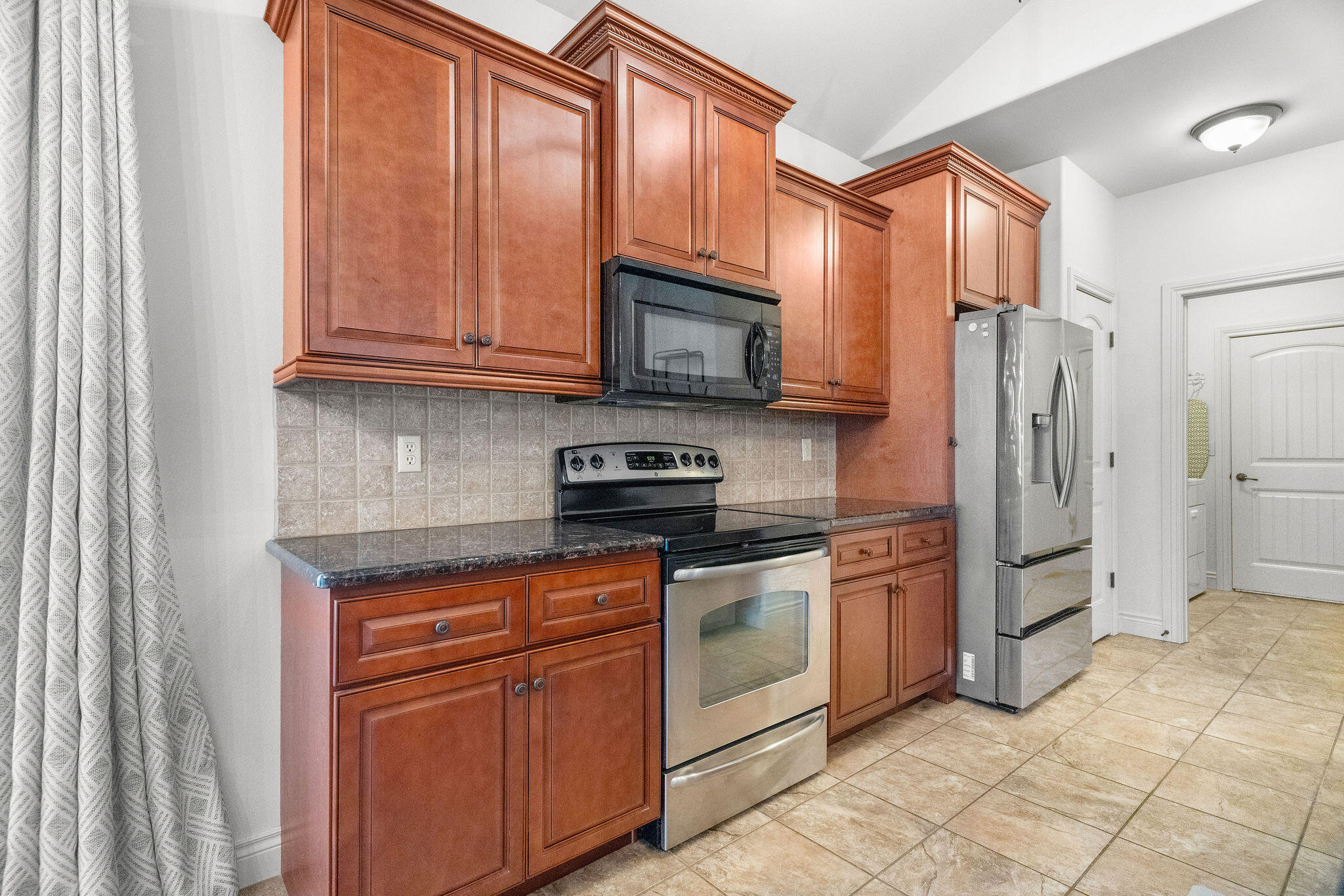 253 Cedar Glade Drive Property Photo 15