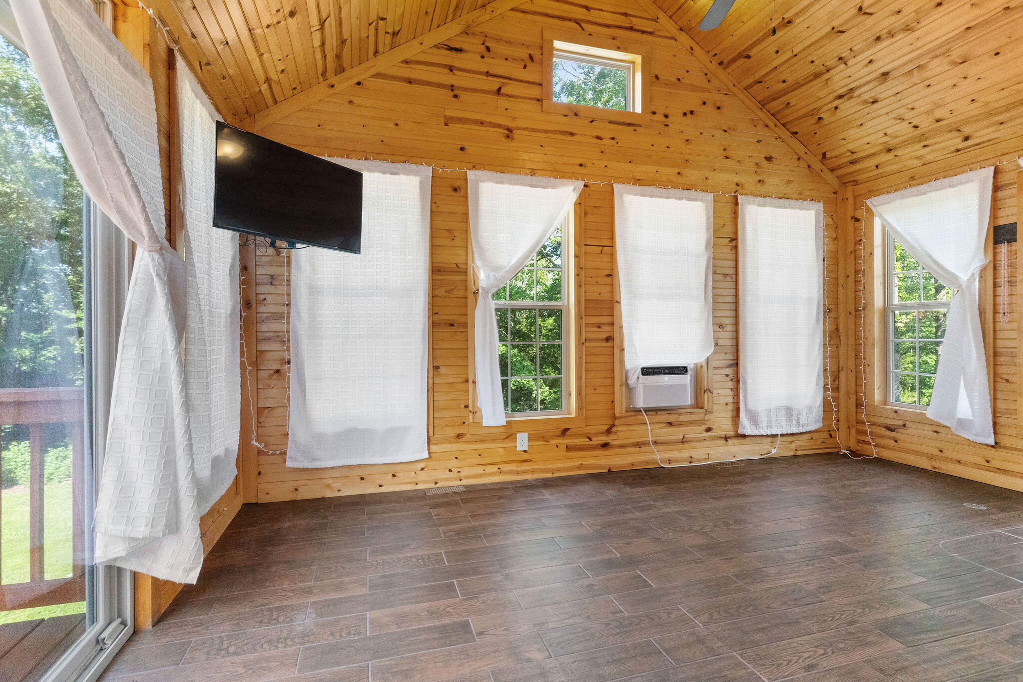 253 Cedar Glade Drive Property Photo 35
