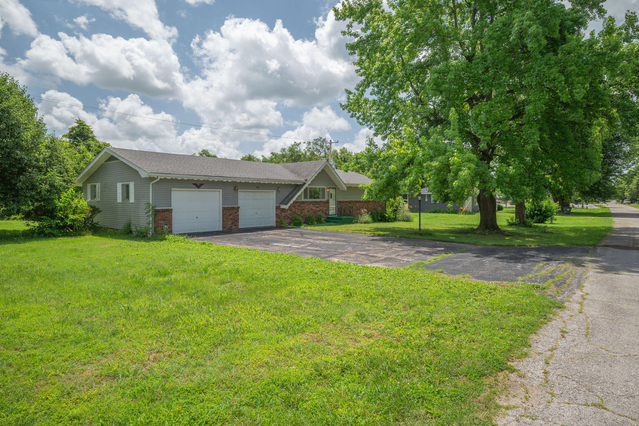 503 Edina Avenue Property Photo 1