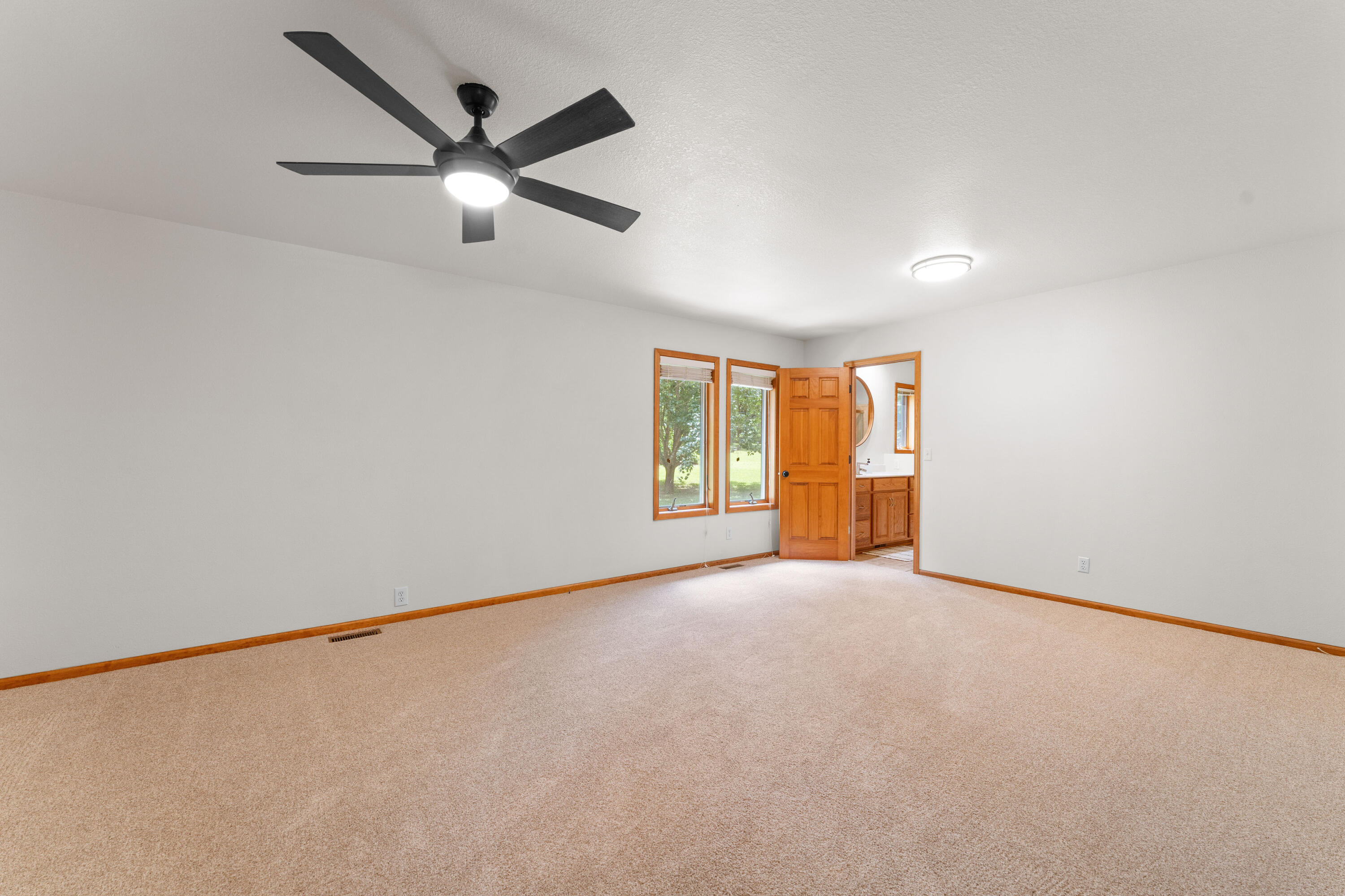 24382 Green Shores Drive Property Photo 21