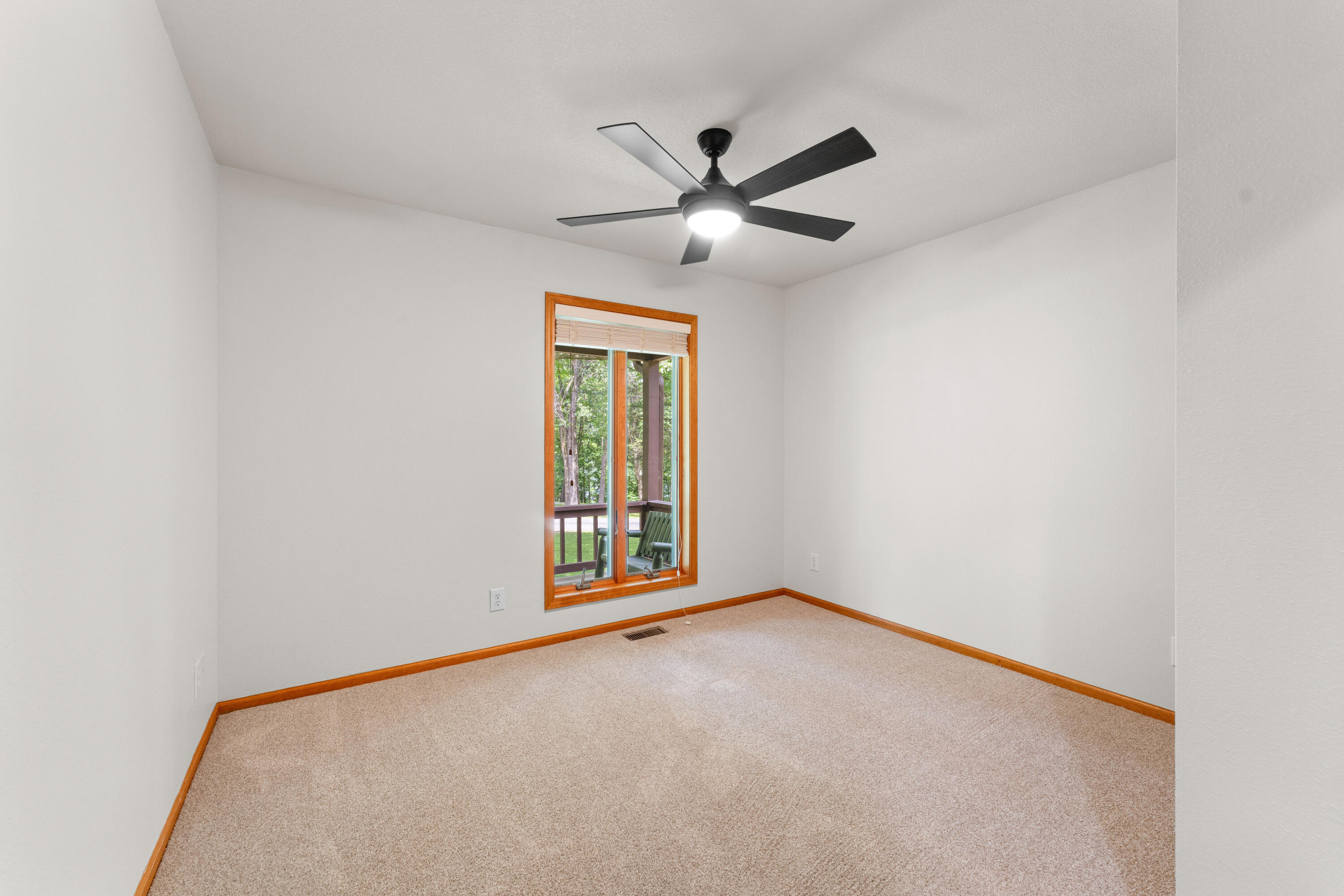 24382 Green Shores Drive Property Photo 32
