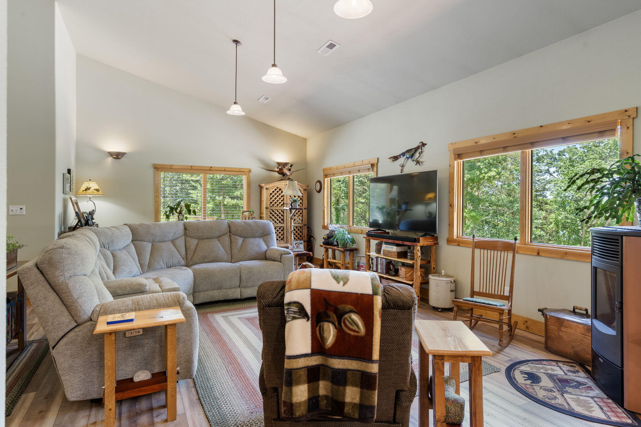 26474 Kings River Road Property Photo 32
