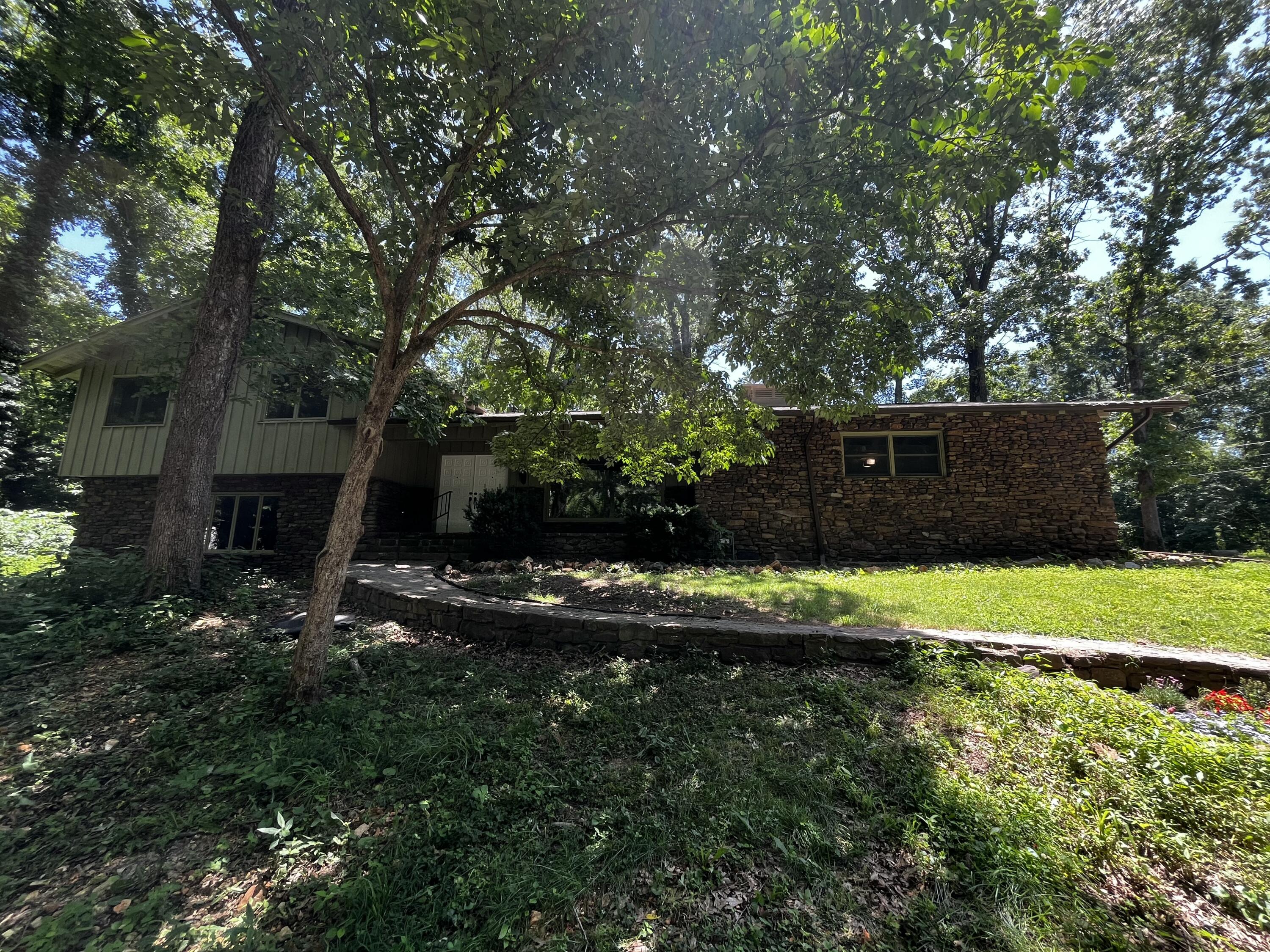 805 East 13th Street Property Photo 4