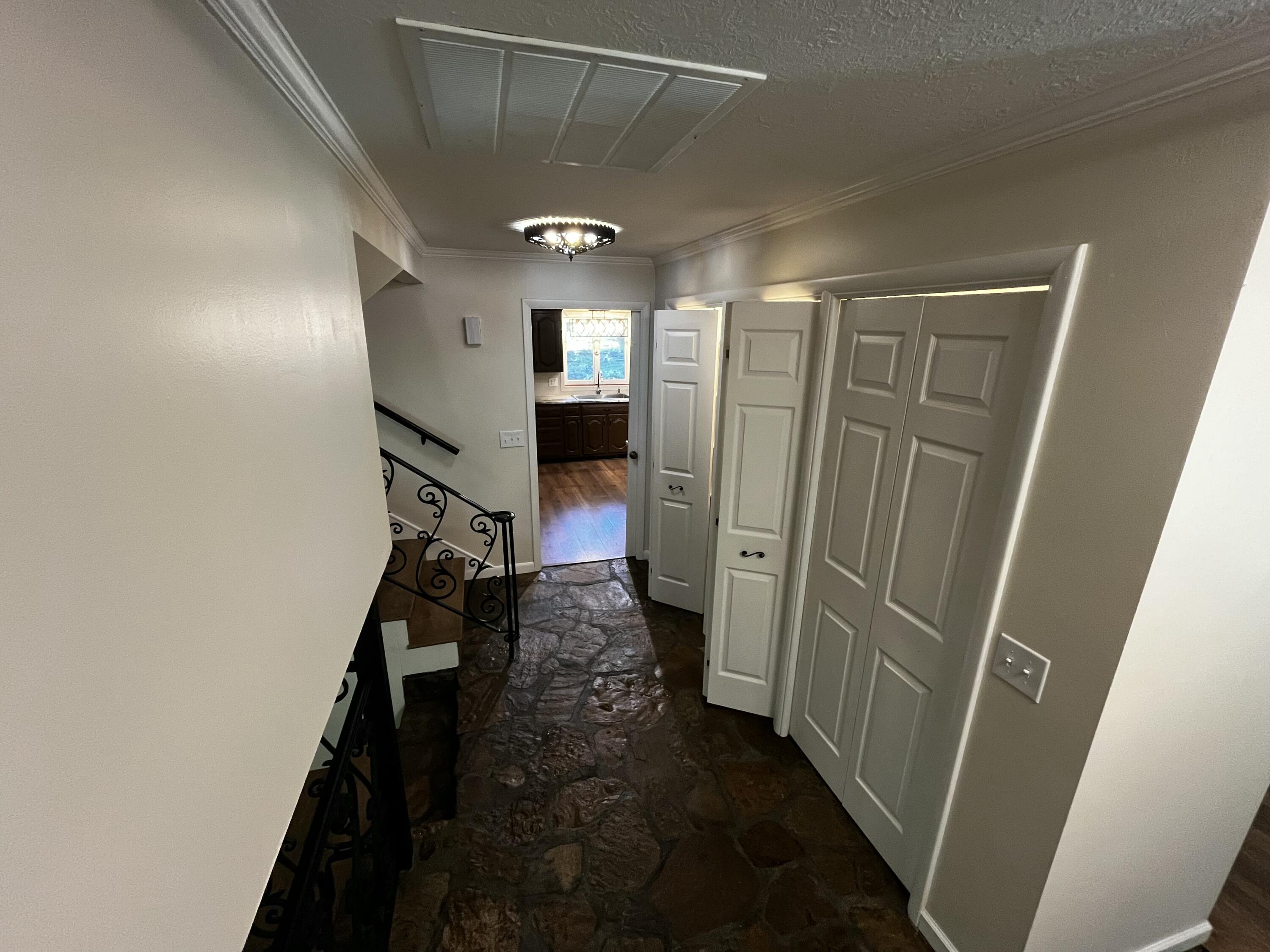 805 East 13th Street Property Photo 6