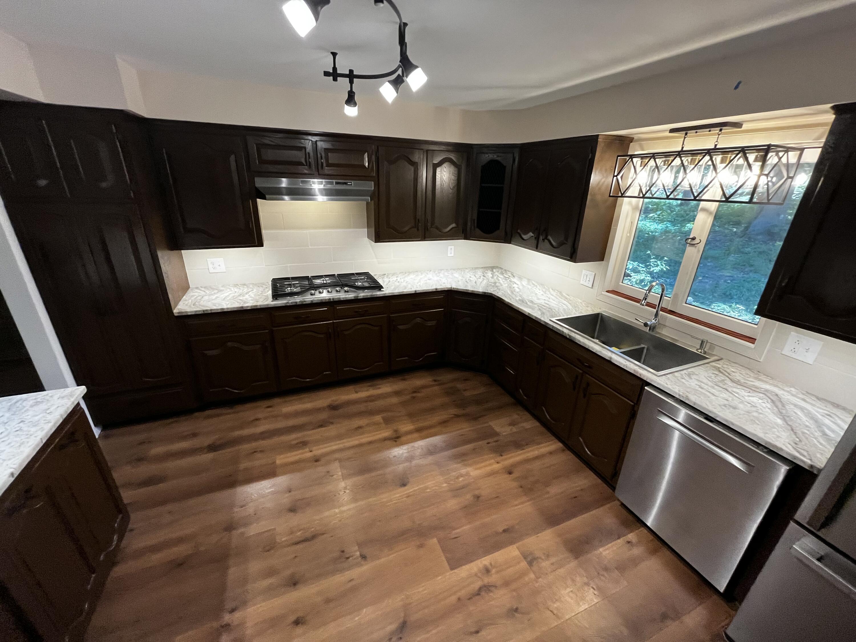 805 East 13th Street Property Photo 12