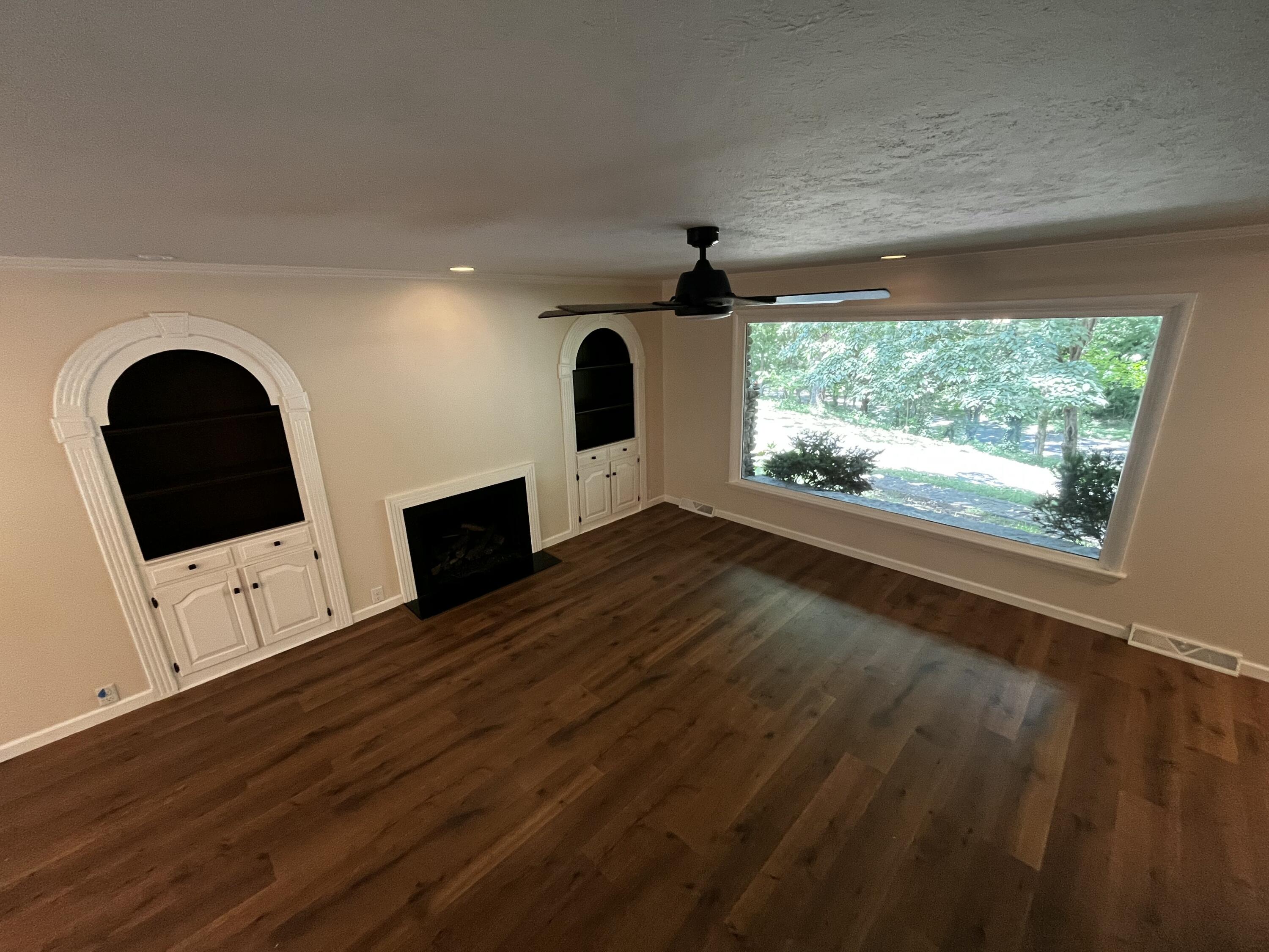 805 East 13th Street Property Photo 16