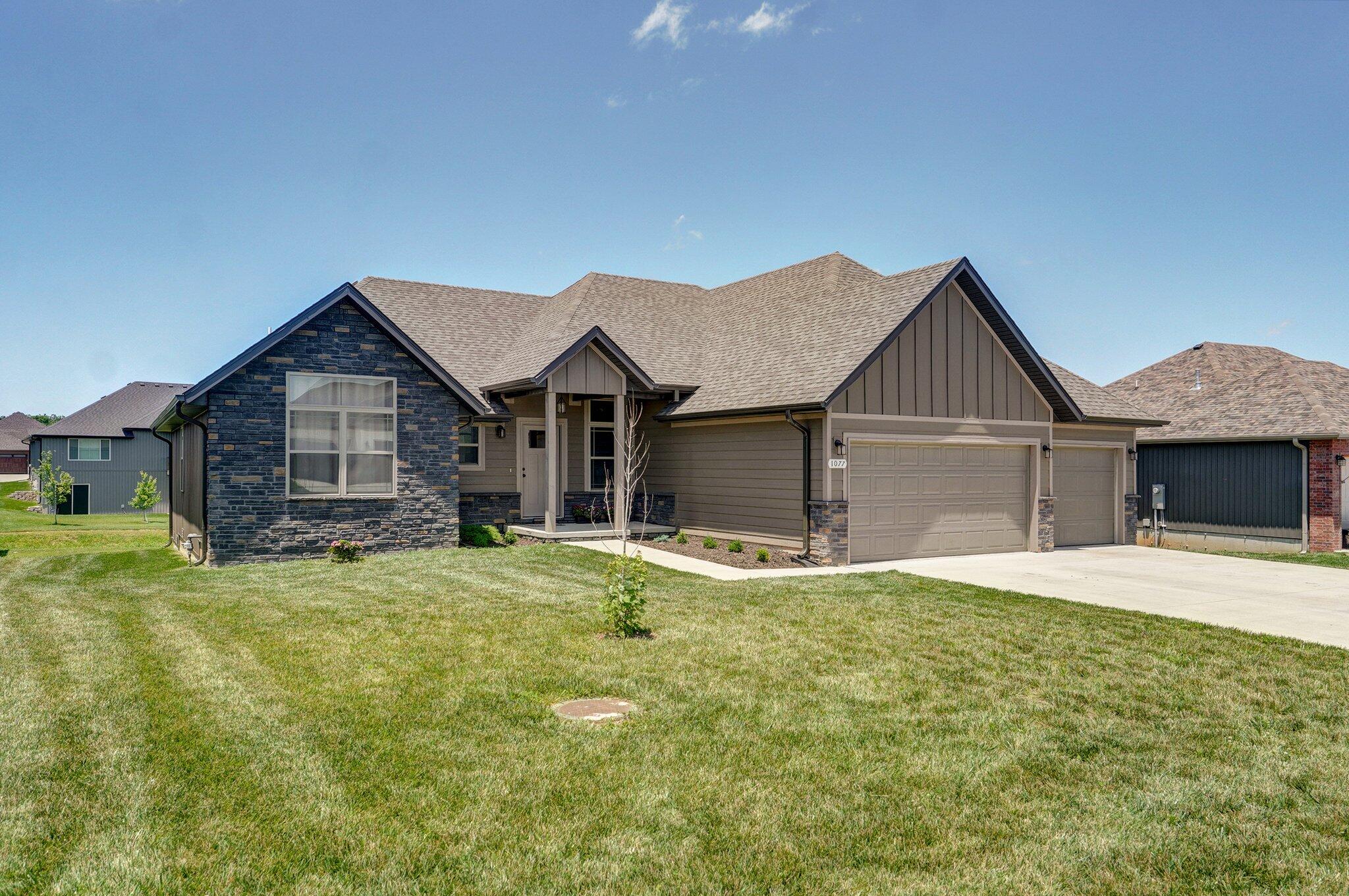 1077 South Gettysburg Lp Property Photo 2