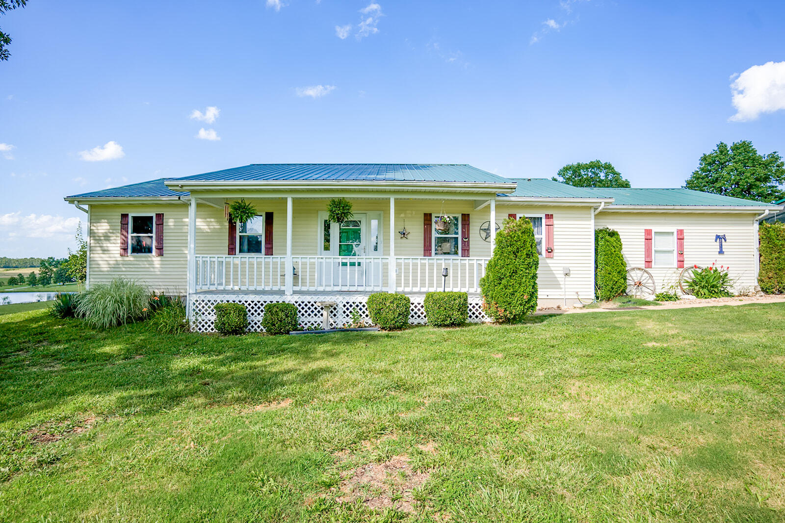 4154 Private Road 7201 Property Photo 1