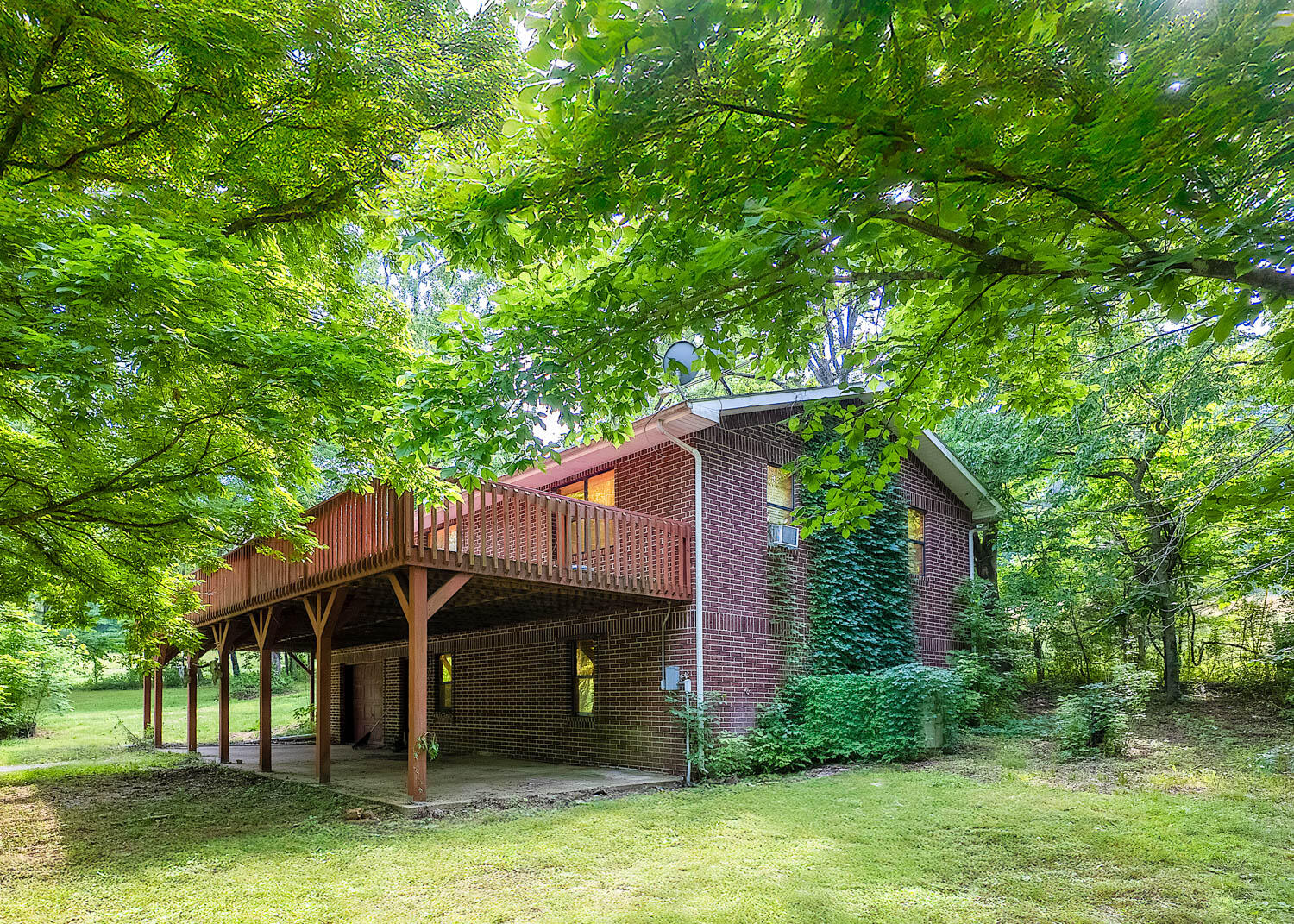 2048 County Road 27 Property Photo 1