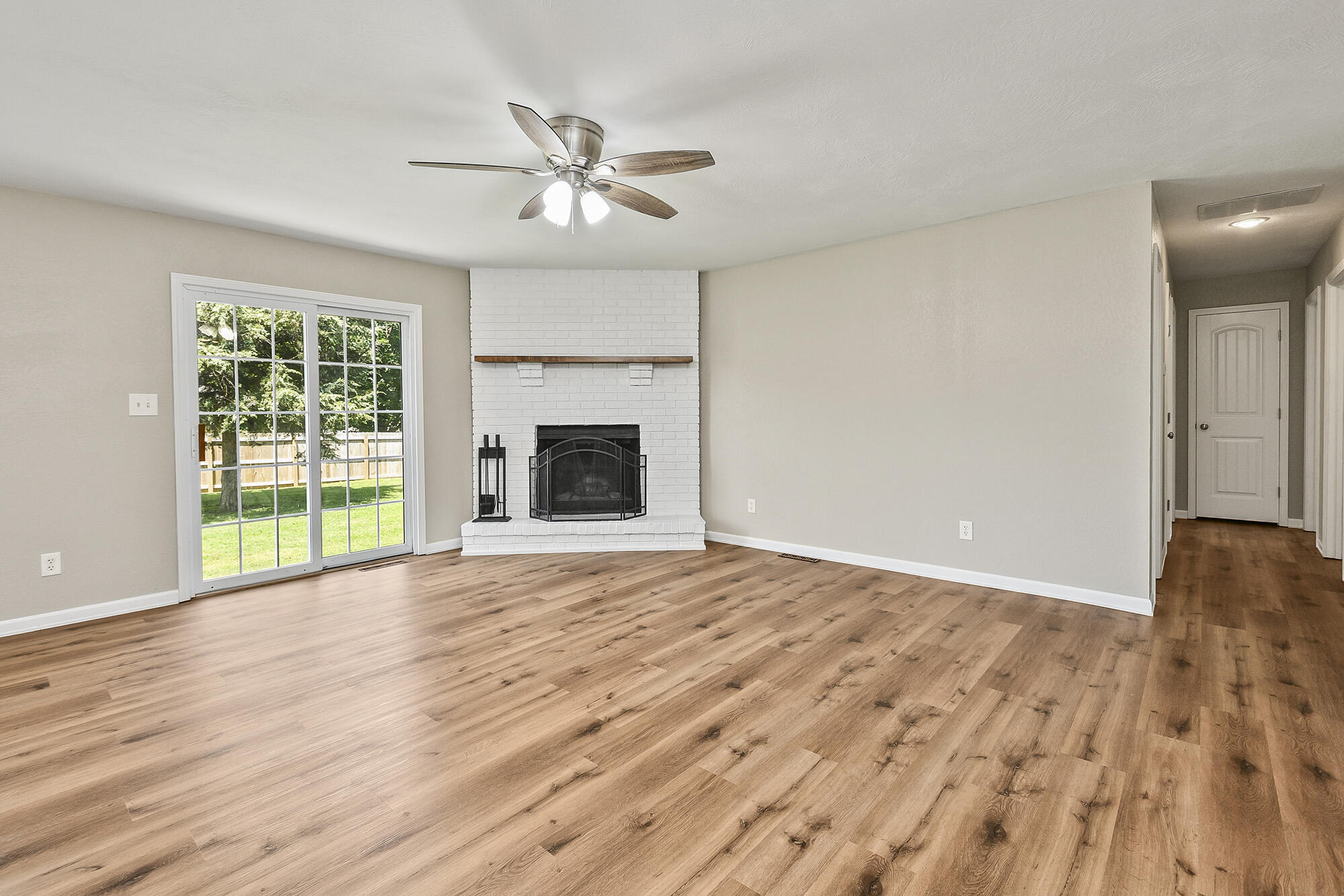 3539 South Walnut Hill Drive Property Photo 7