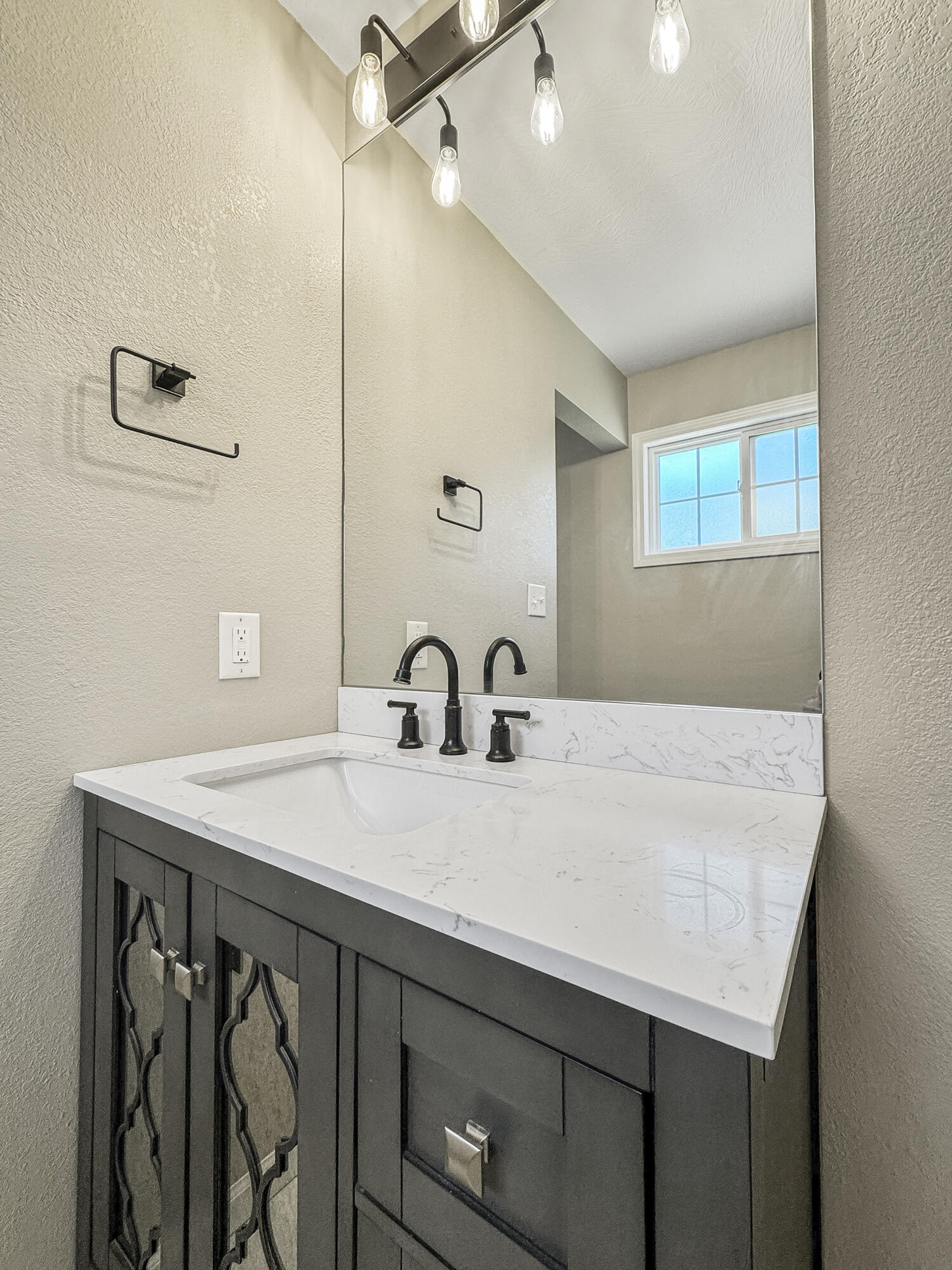 3539 South Walnut Hill Drive Property Photo 23