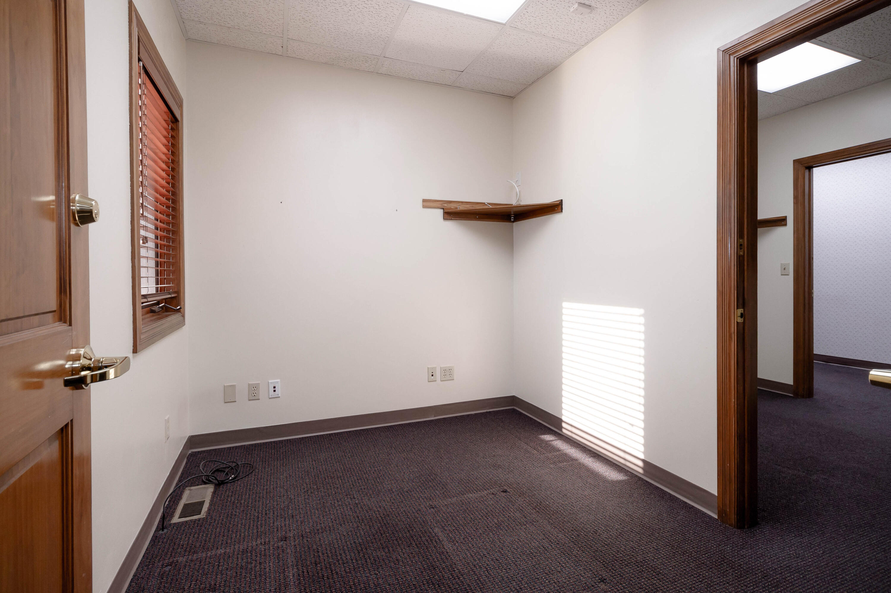 2740 East Sunshine Street Property Photo 5