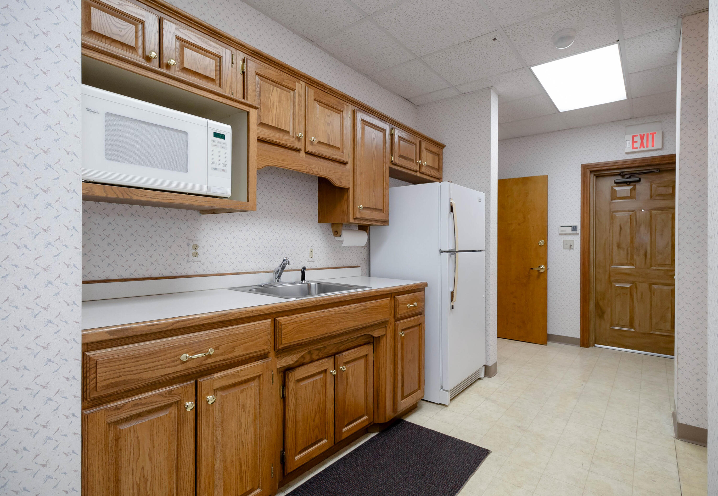 2740 East Sunshine Street Property Photo 12