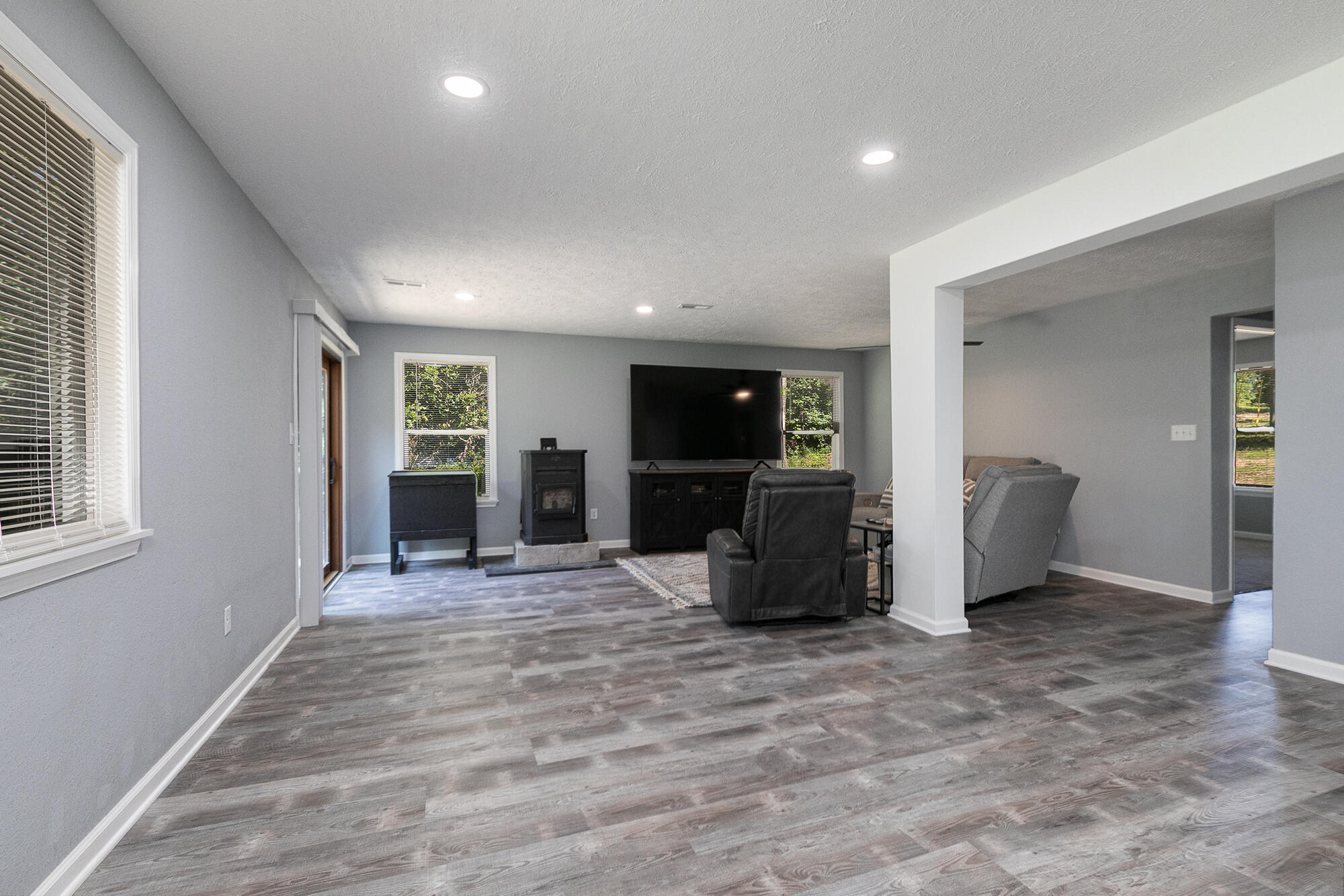 69 Deerfield Lane Property Photo 6